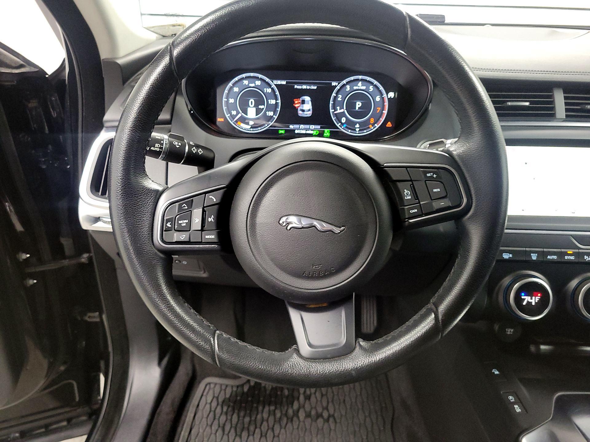Thumbnail: 2020 Jaguar E-Pace - 10