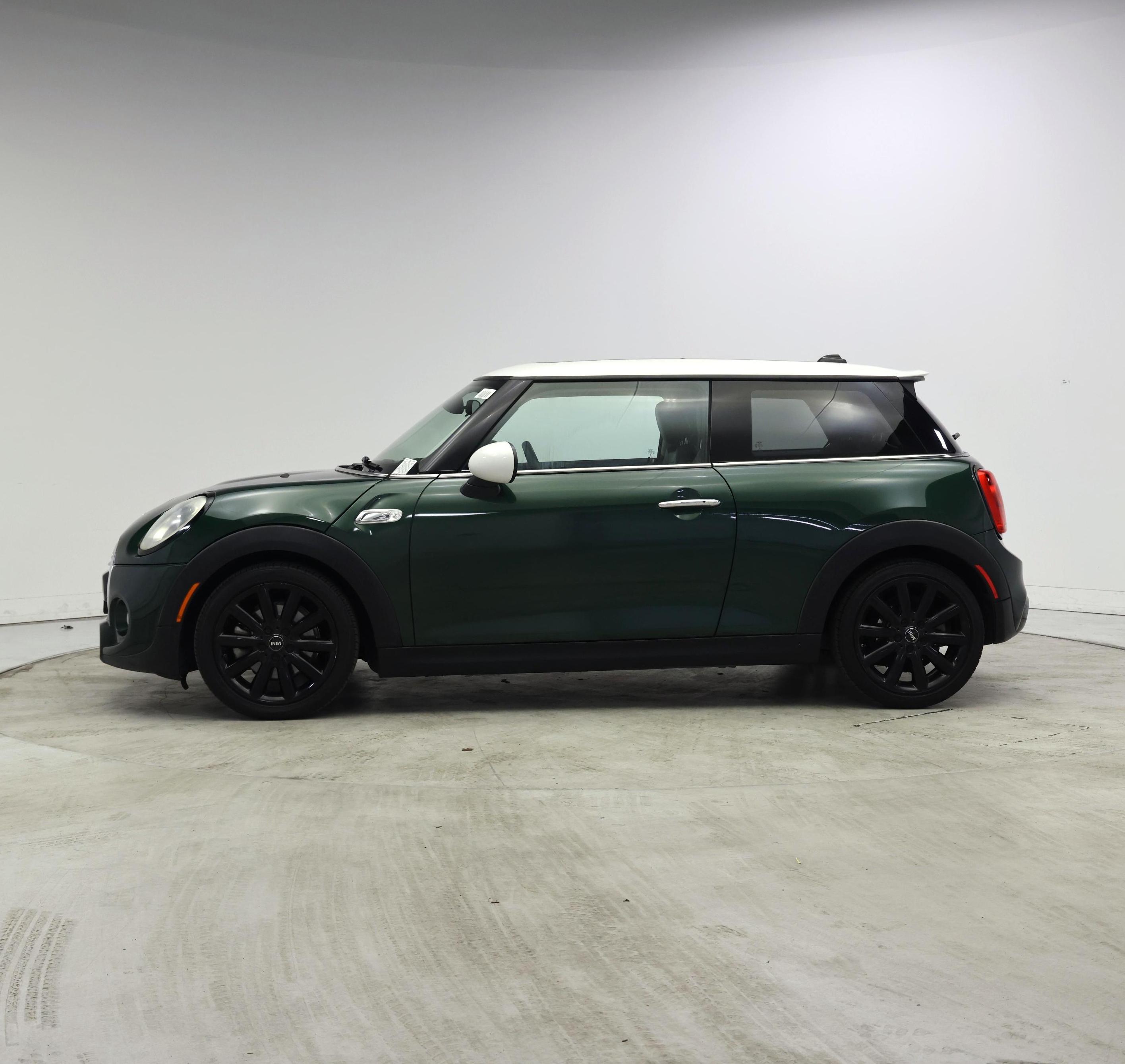 Thumbnail: 2015 MINI Cooper Hardtop - 3