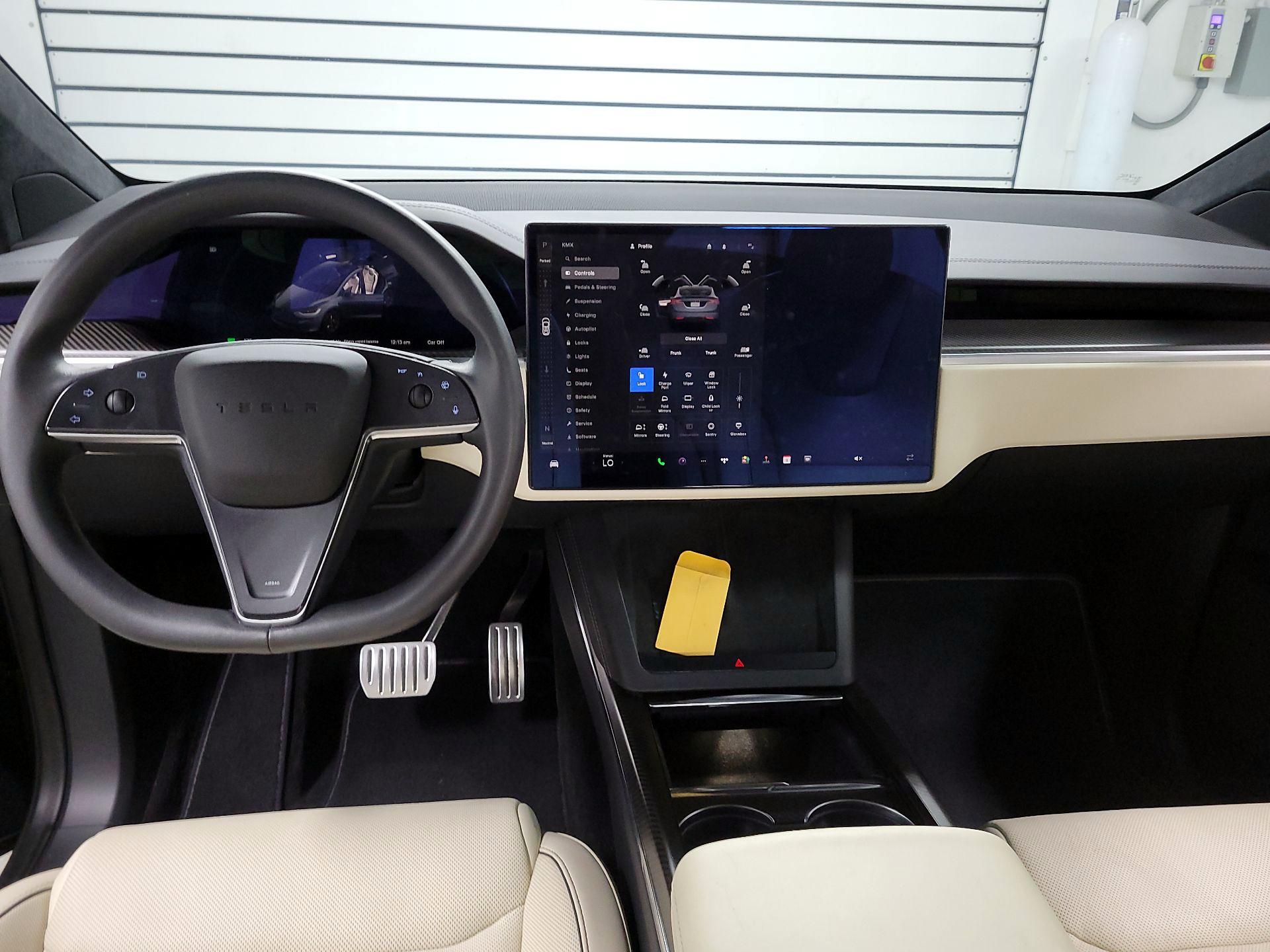 Thumbnail: 2023 Tesla Model X - 9