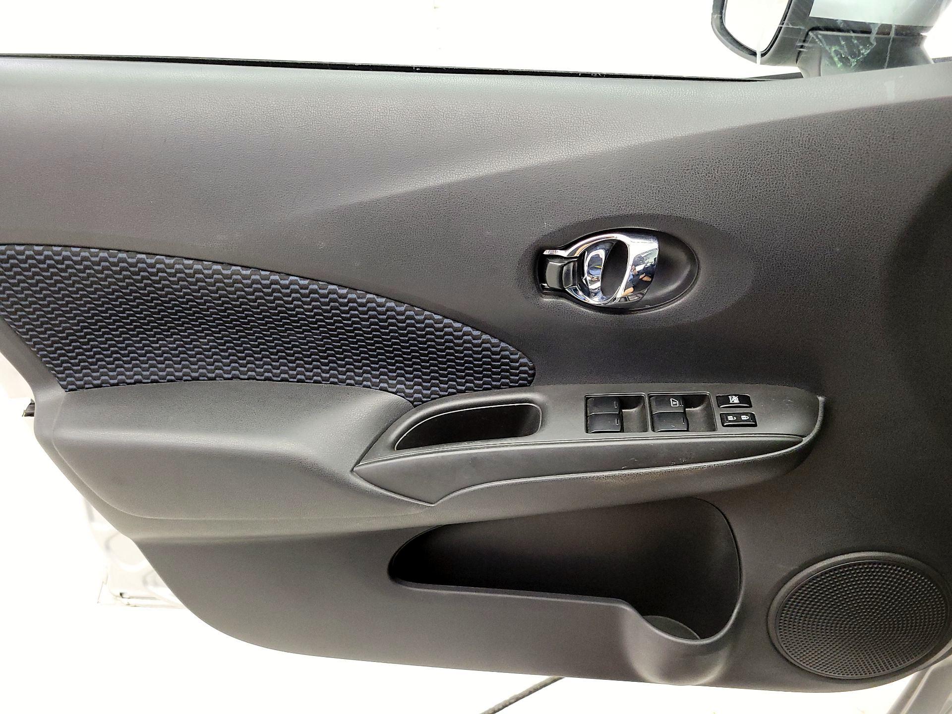 Thumbnail: 2019 Nissan Versa Note - 10