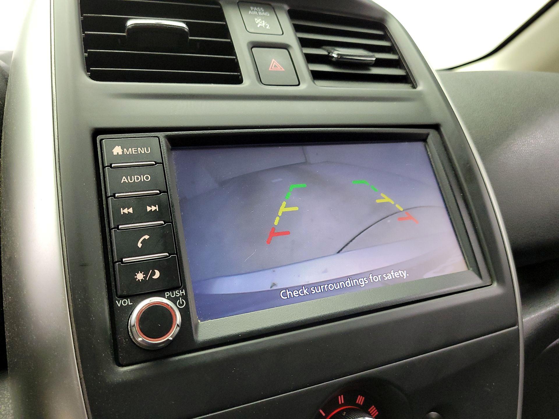 Thumbnail: 2019 Nissan Versa Note - 12