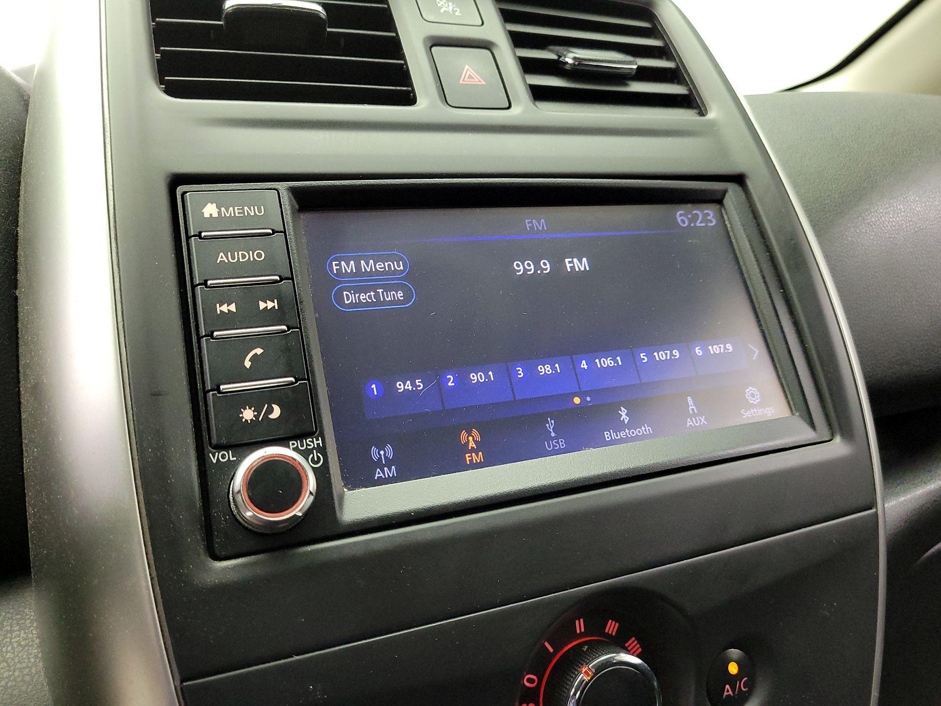 Thumbnail: 2019 Nissan Versa Note - 13