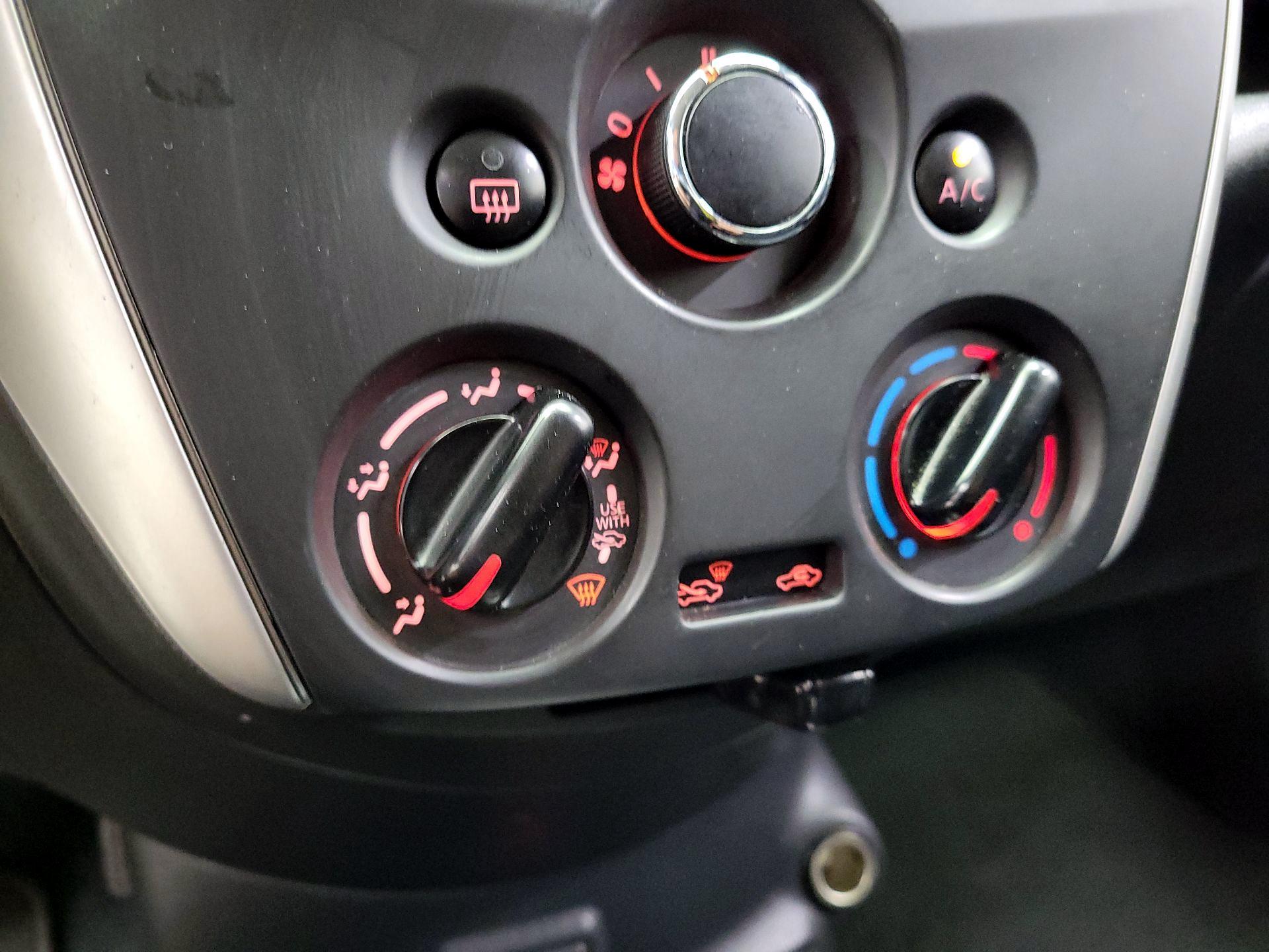 Thumbnail: 2019 Nissan Versa Note - 14