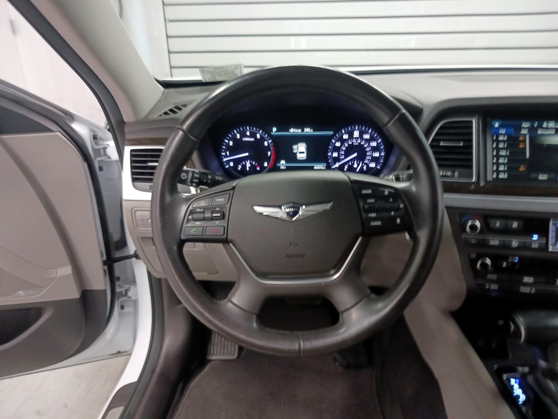 Thumbnail: 2018 Genesis G80 - 10