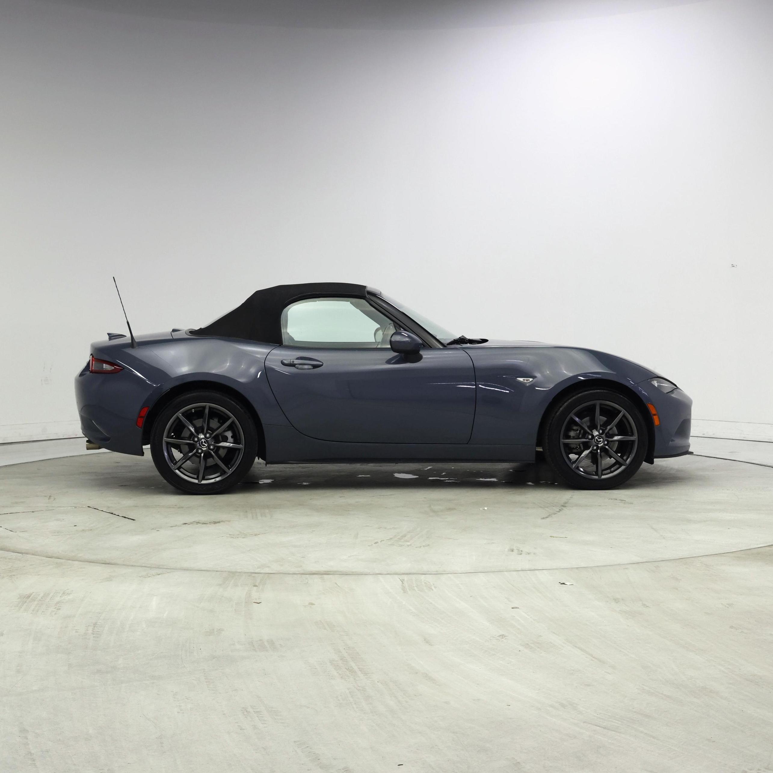 Thumbnail: 2020 Mazda MX-5 Miata - 7