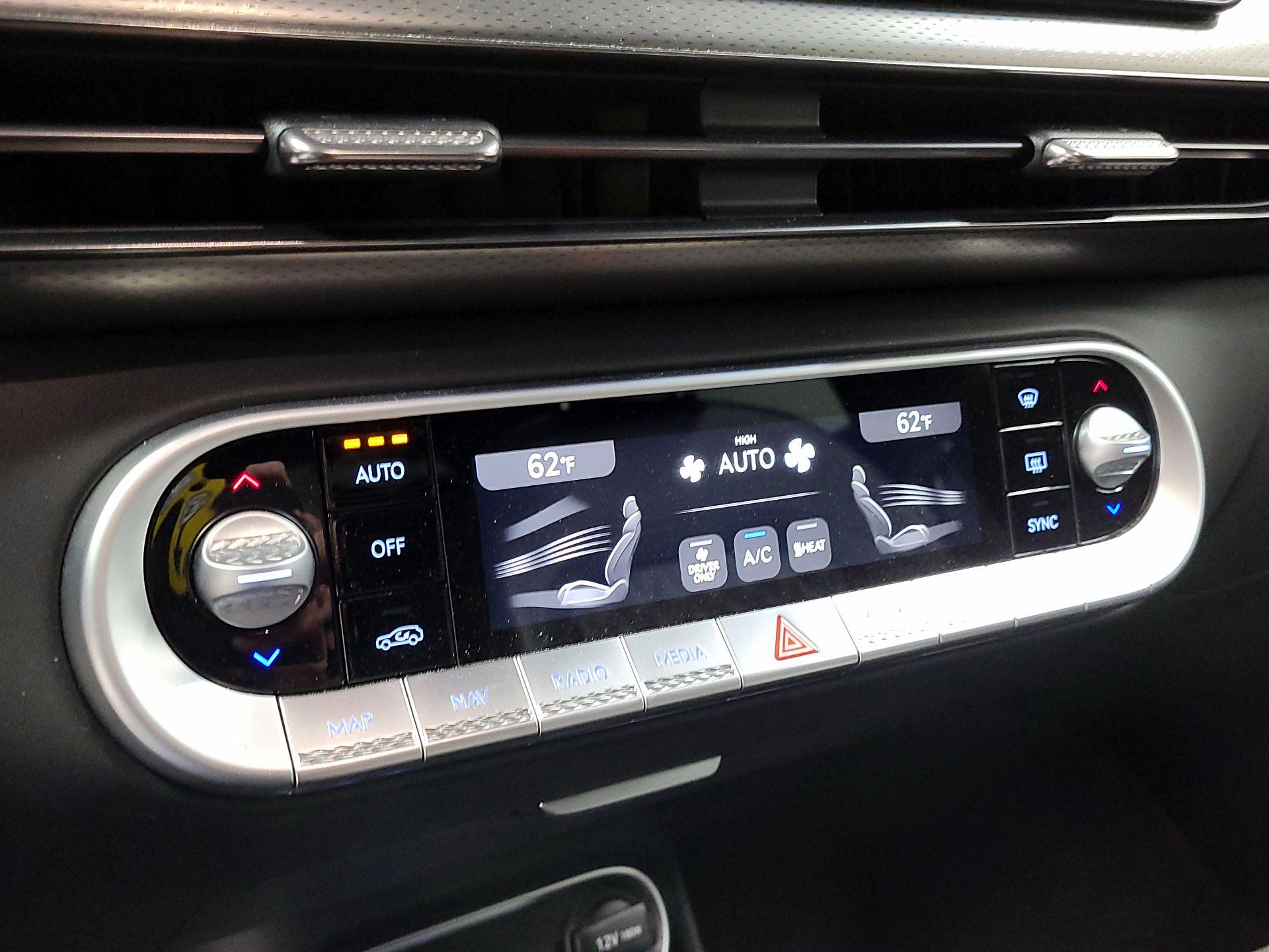 Thumbnail: 2023 Genesis GV60 - 17