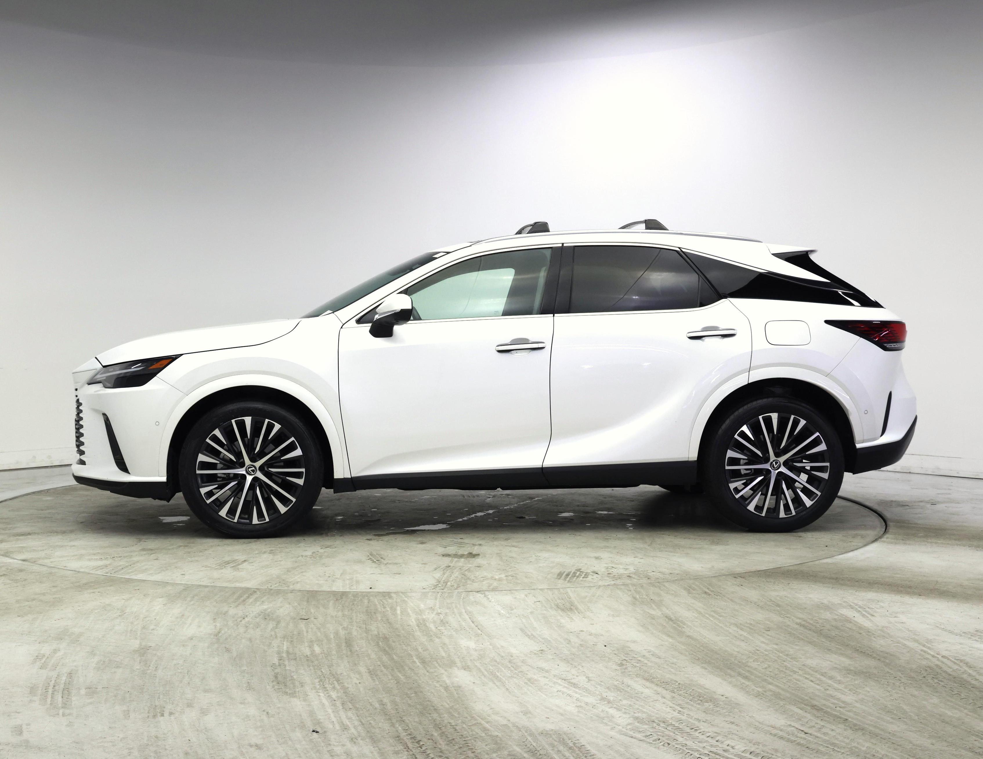 Thumbnail: 2024 Lexus RX - 3