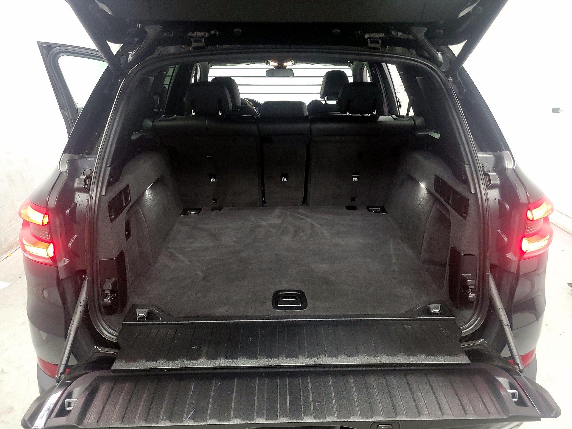 Thumbnail: 2020 BMW X5 - 19