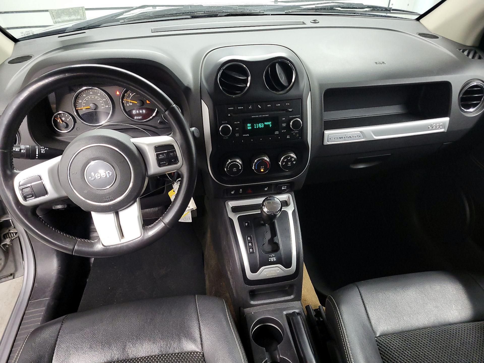 Thumbnail: 2017 Jeep Compass - 9