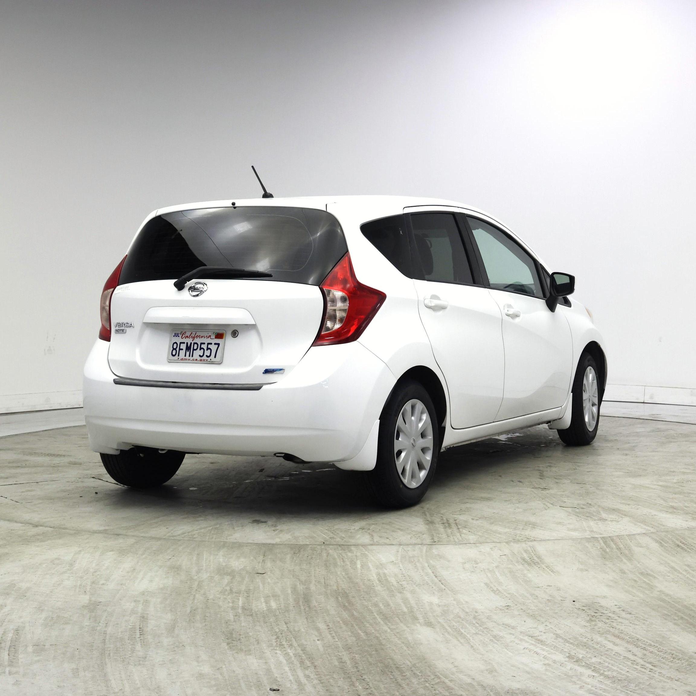 Thumbnail: 2016 Nissan Versa Note - 8