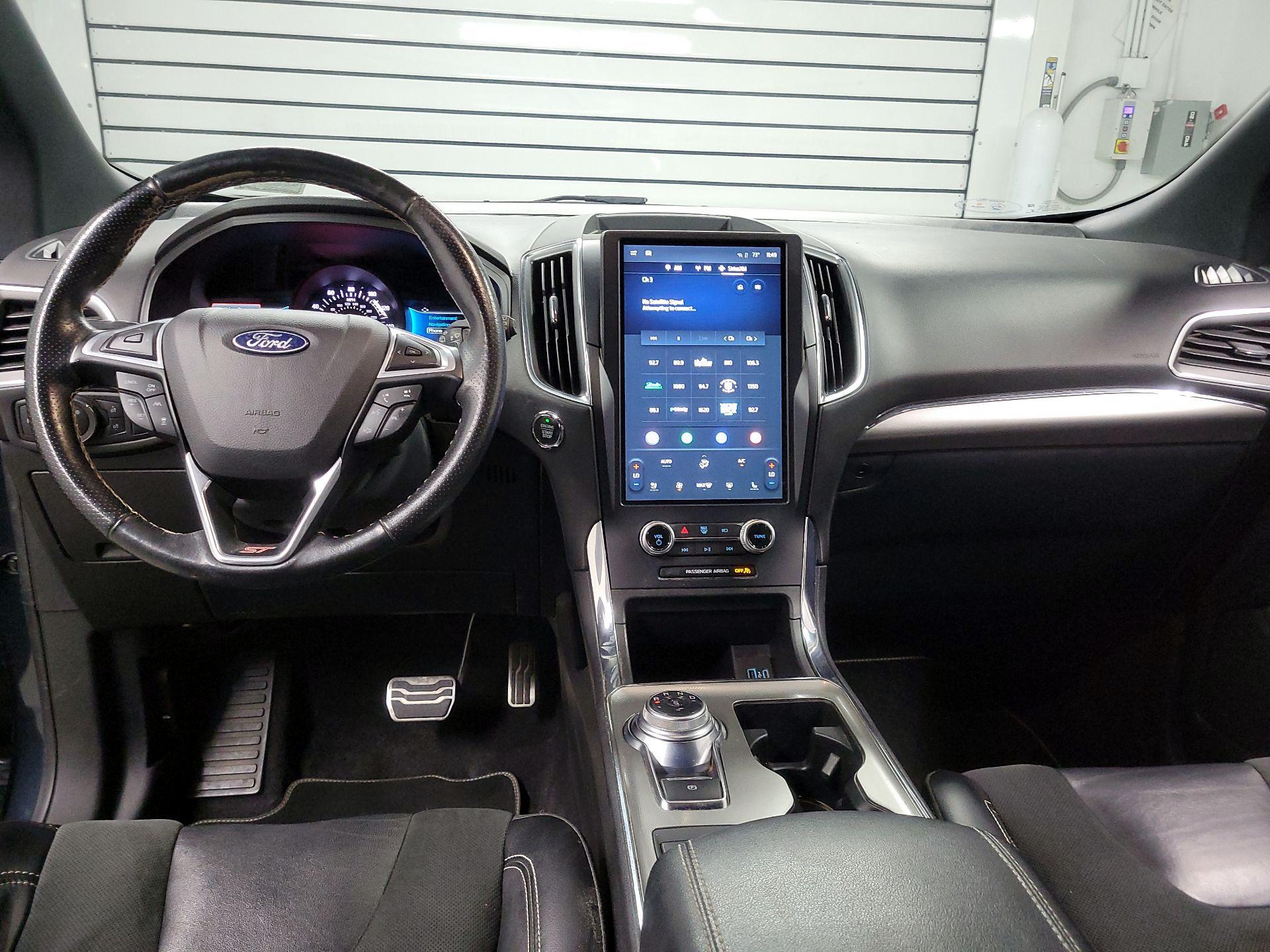 Thumbnail: 2022 Ford Edge - 9