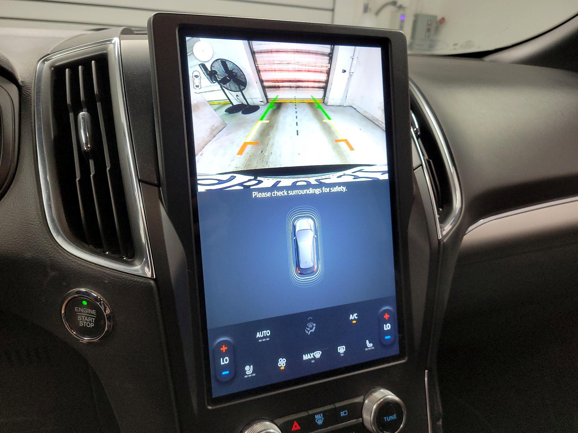 Thumbnail: 2022 Ford Edge - 14