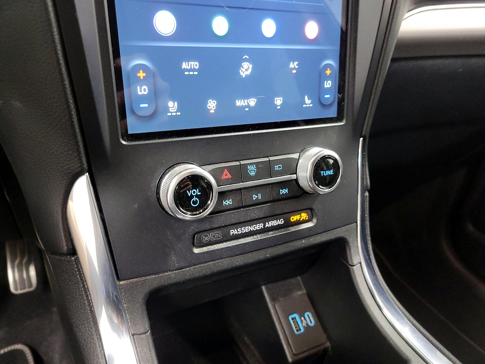 Thumbnail: 2022 Ford Edge - 16