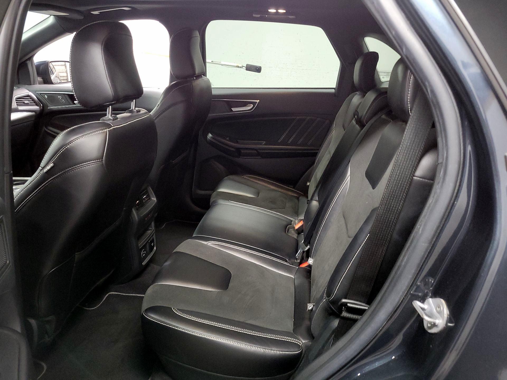 Thumbnail: 2022 Ford Edge - 19