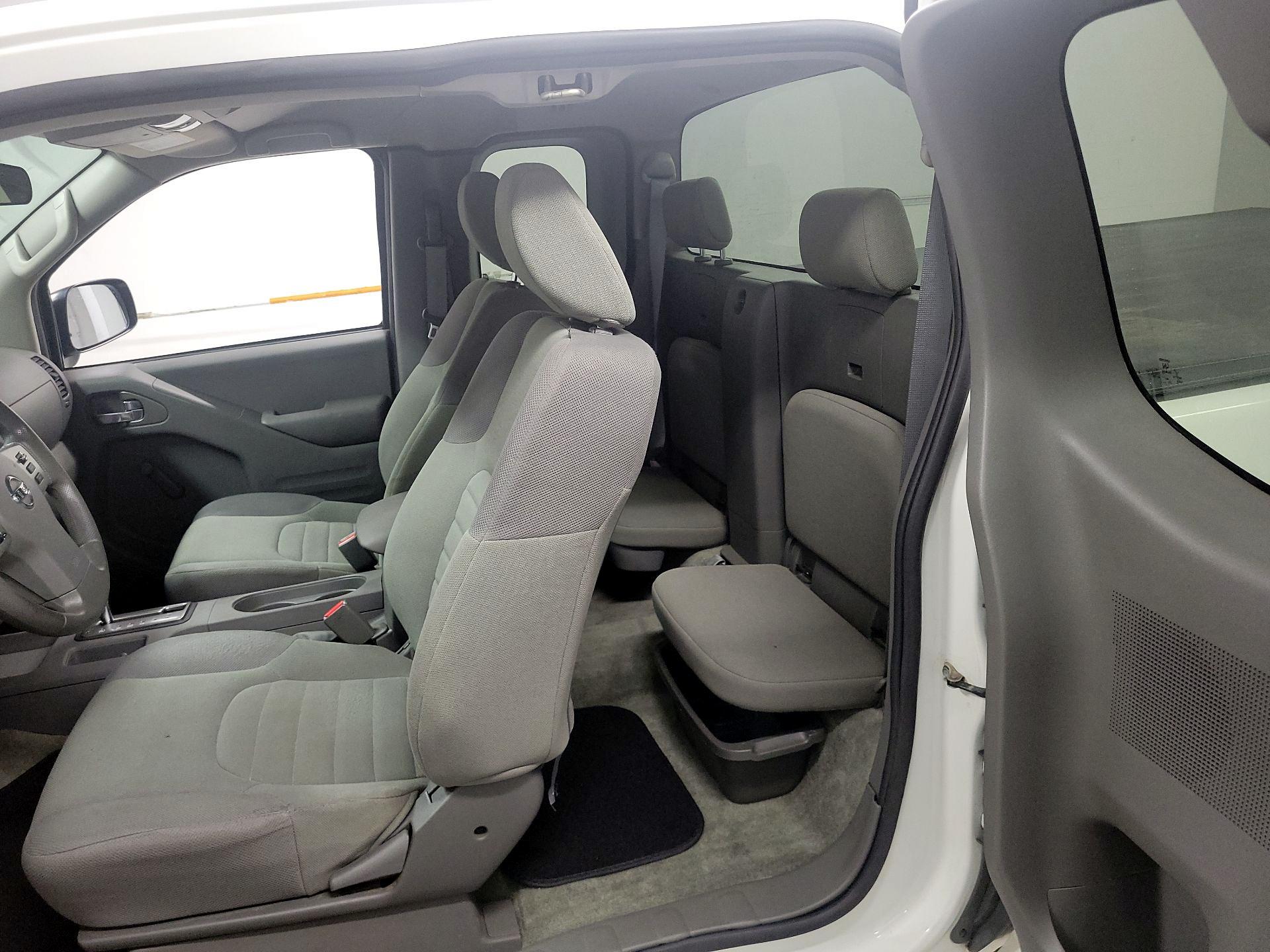 Thumbnail: 2018 Nissan Frontier - 17