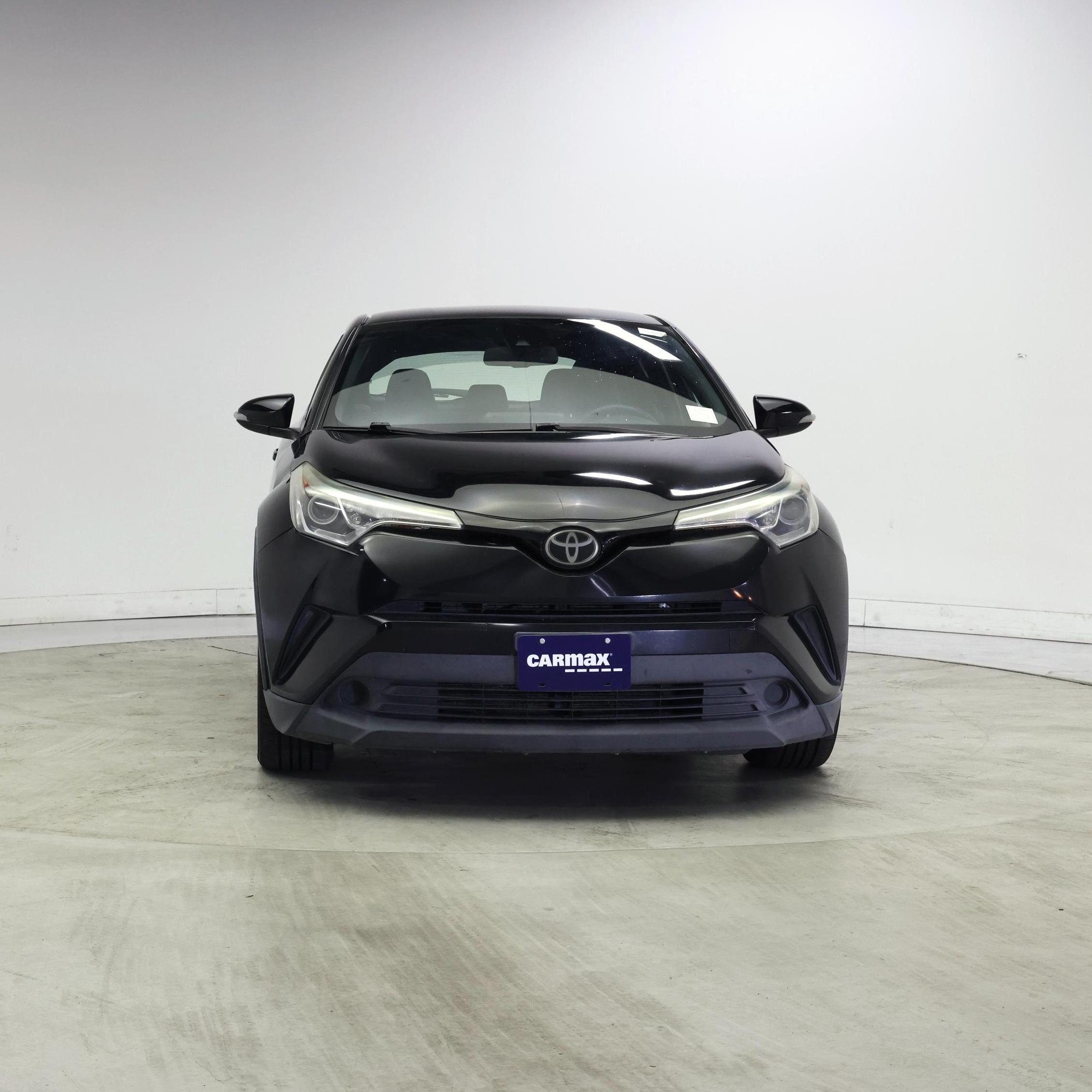 Thumbnail: 2018 Toyota C-HR - 5