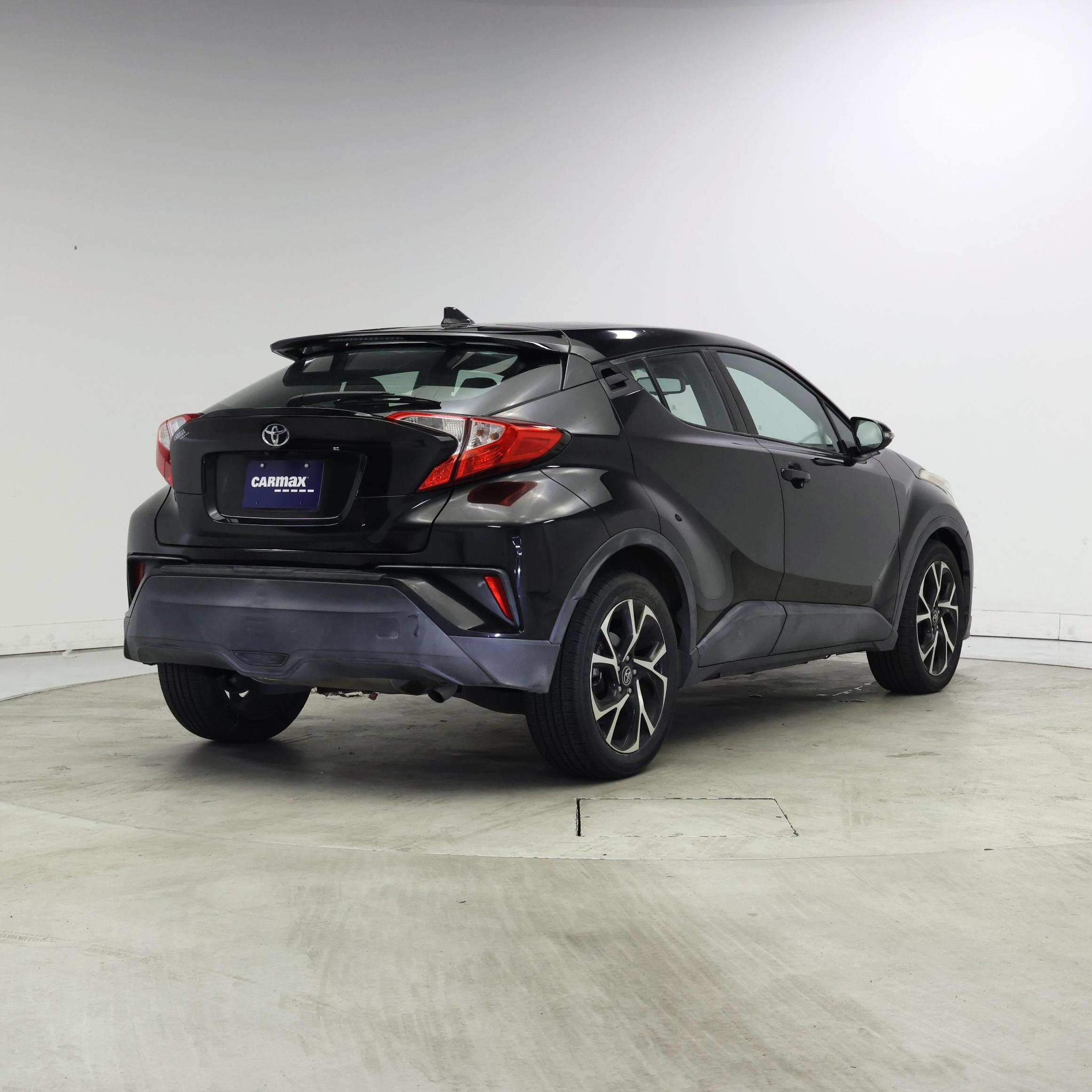 Thumbnail: 2018 Toyota C-HR - 8