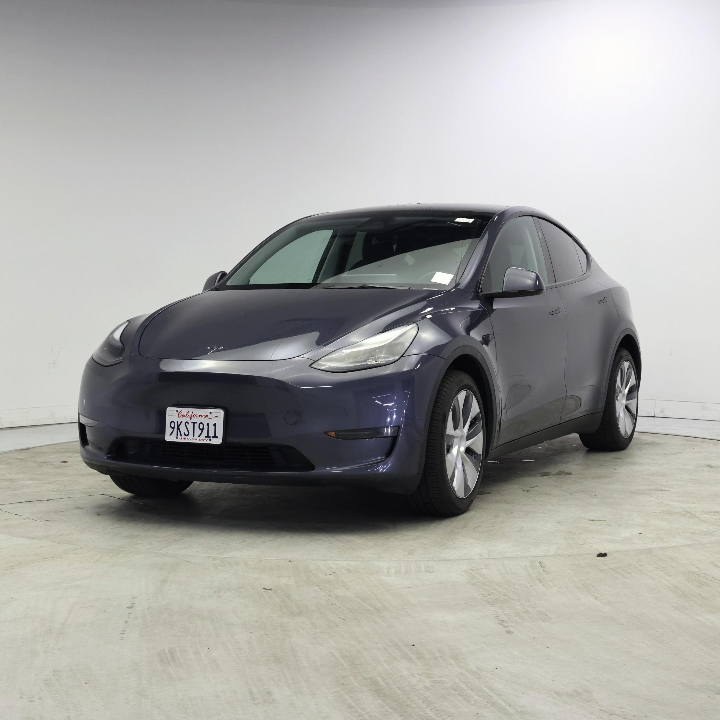 Thumbnail: 2024 Tesla Model Y - 4