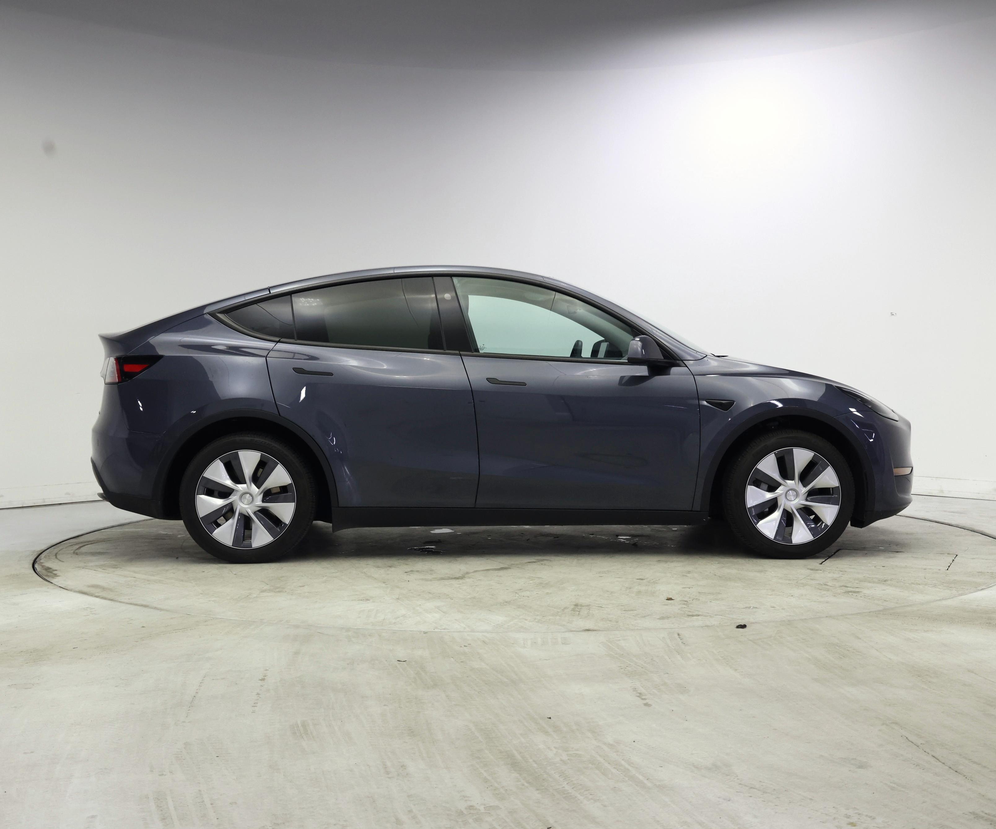Thumbnail: 2024 Tesla Model Y - 7