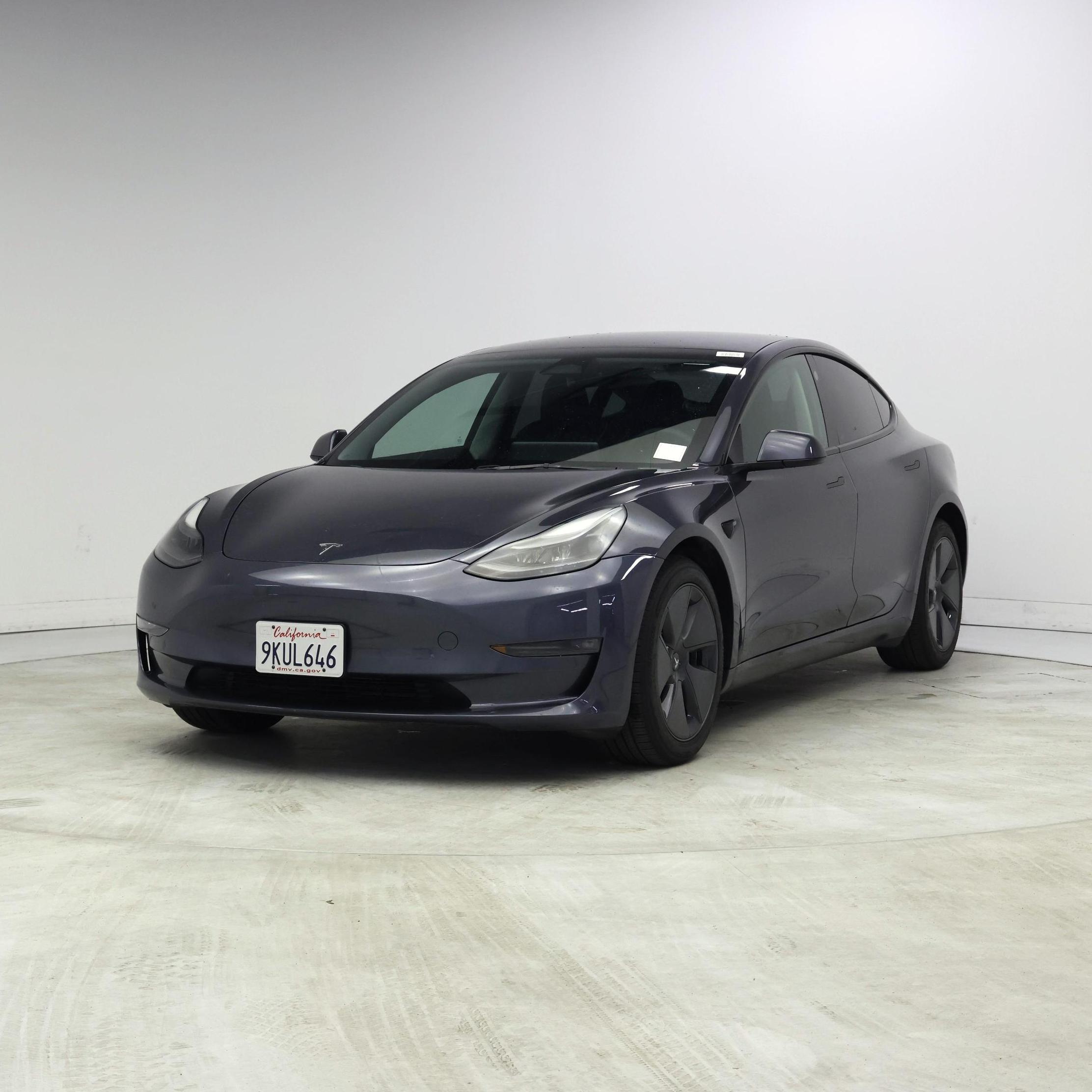Thumbnail: 2023 Tesla Model 3 - 4
