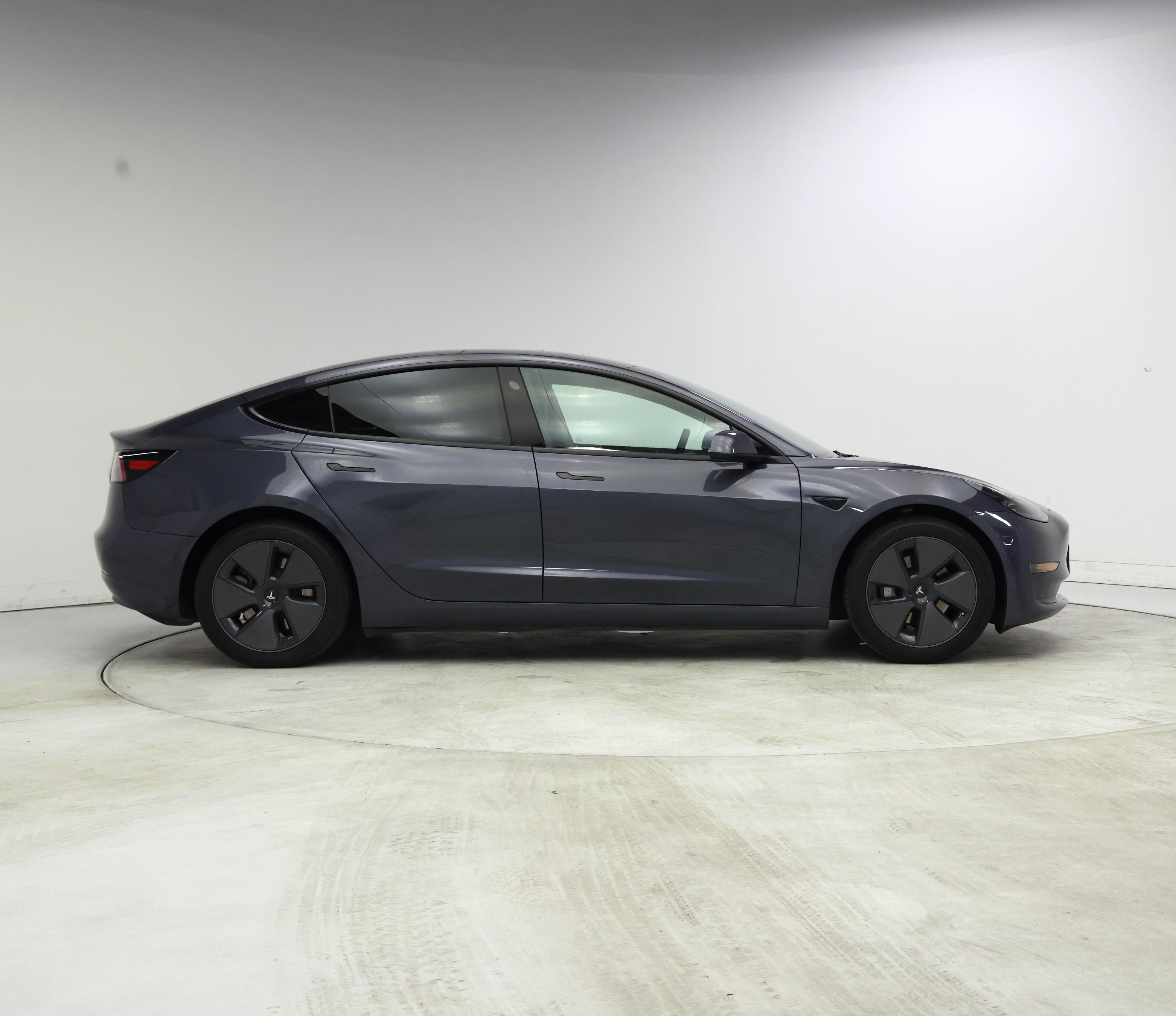 Thumbnail: 2023 Tesla Model 3 - 7