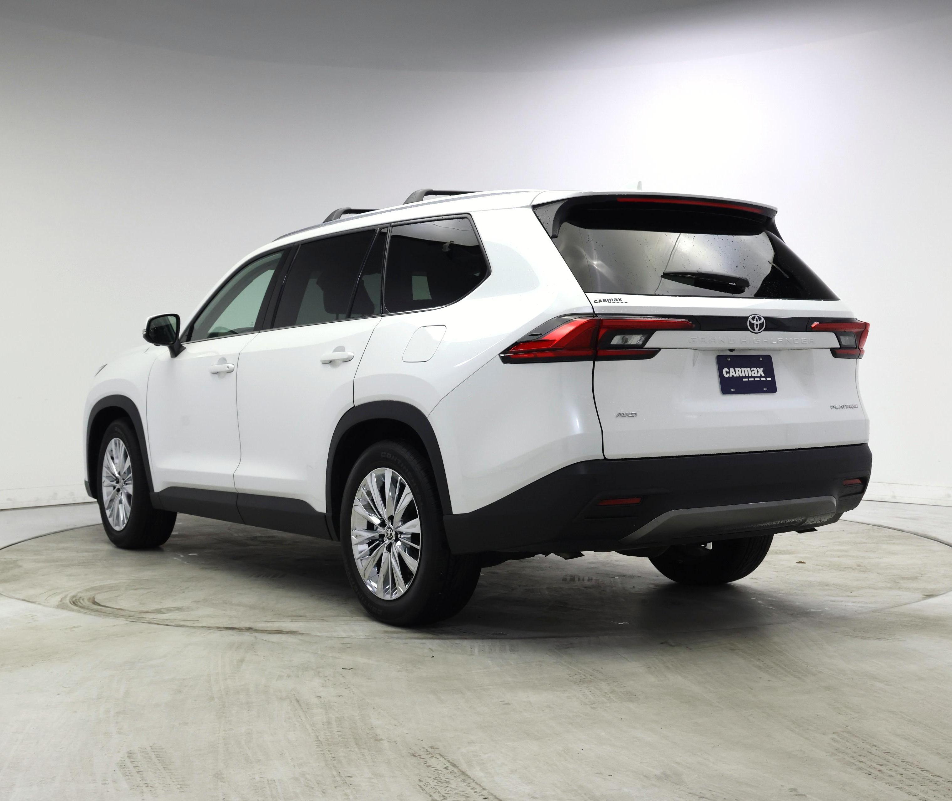 Thumbnail: 2024 Toyota Grand Highlander - 2