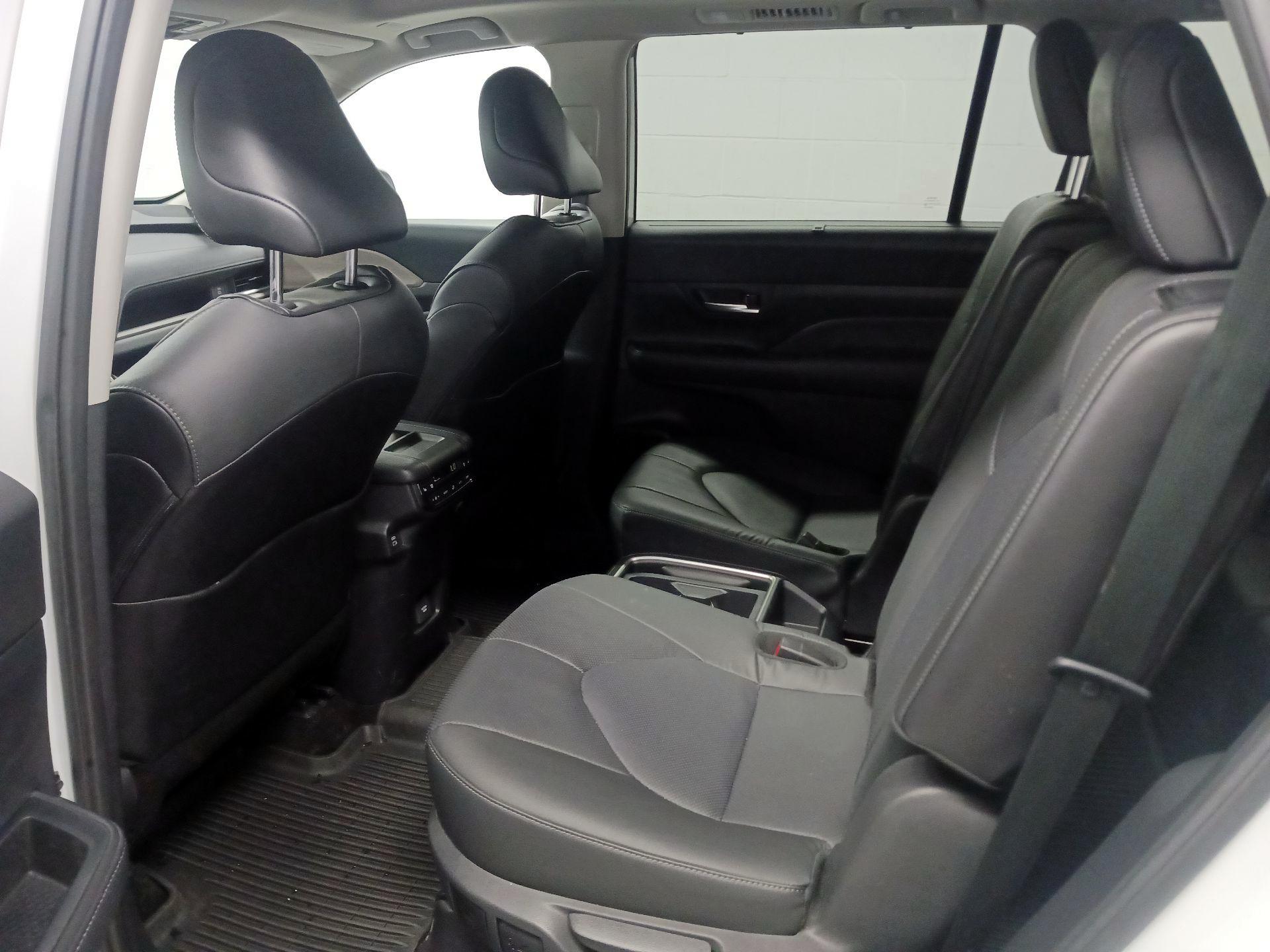 Thumbnail: 2024 Toyota Grand Highlander - 19