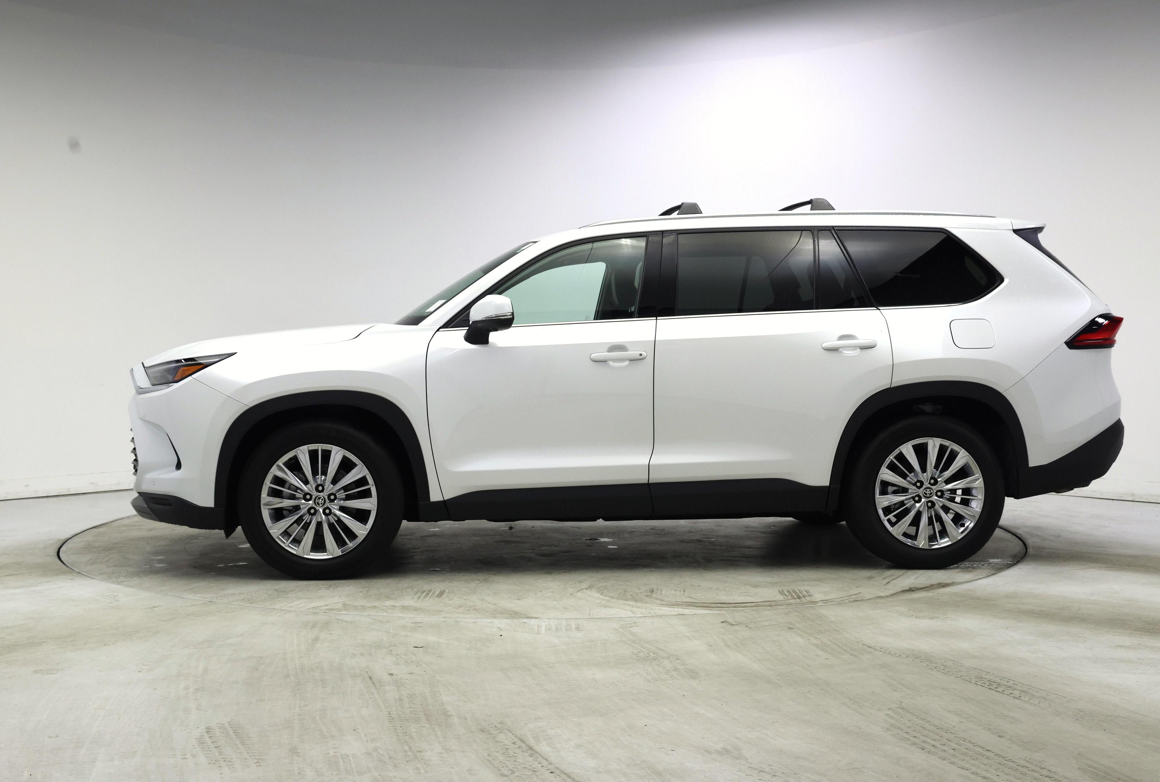 Thumbnail: 2024 Toyota Grand Highlander - 3