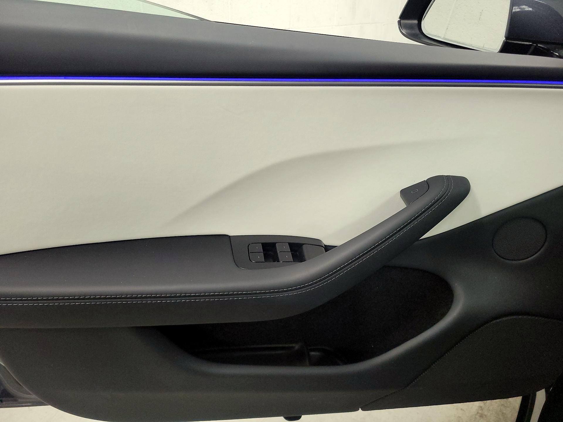 Thumbnail: 2025 Tesla Model 3 - 12
