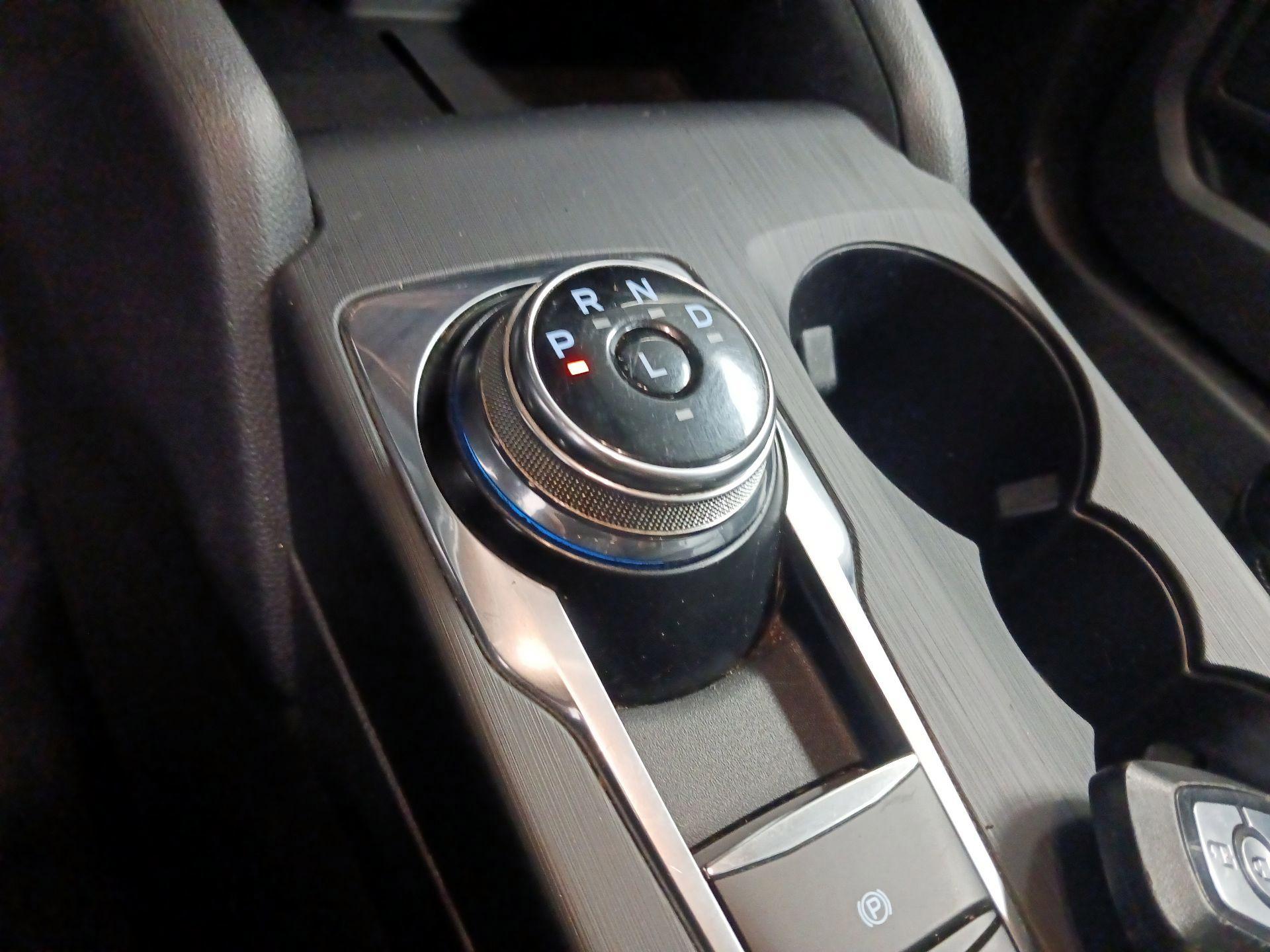 Thumbnail: 2020 Ford Escape - 15