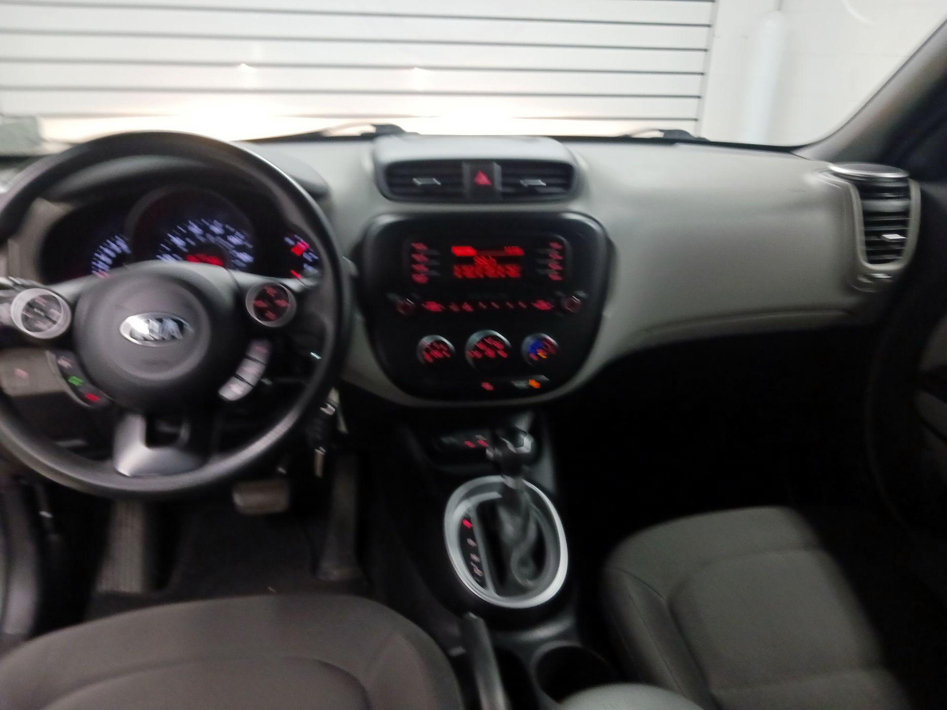Thumbnail: 2015 Kia Soul - 9