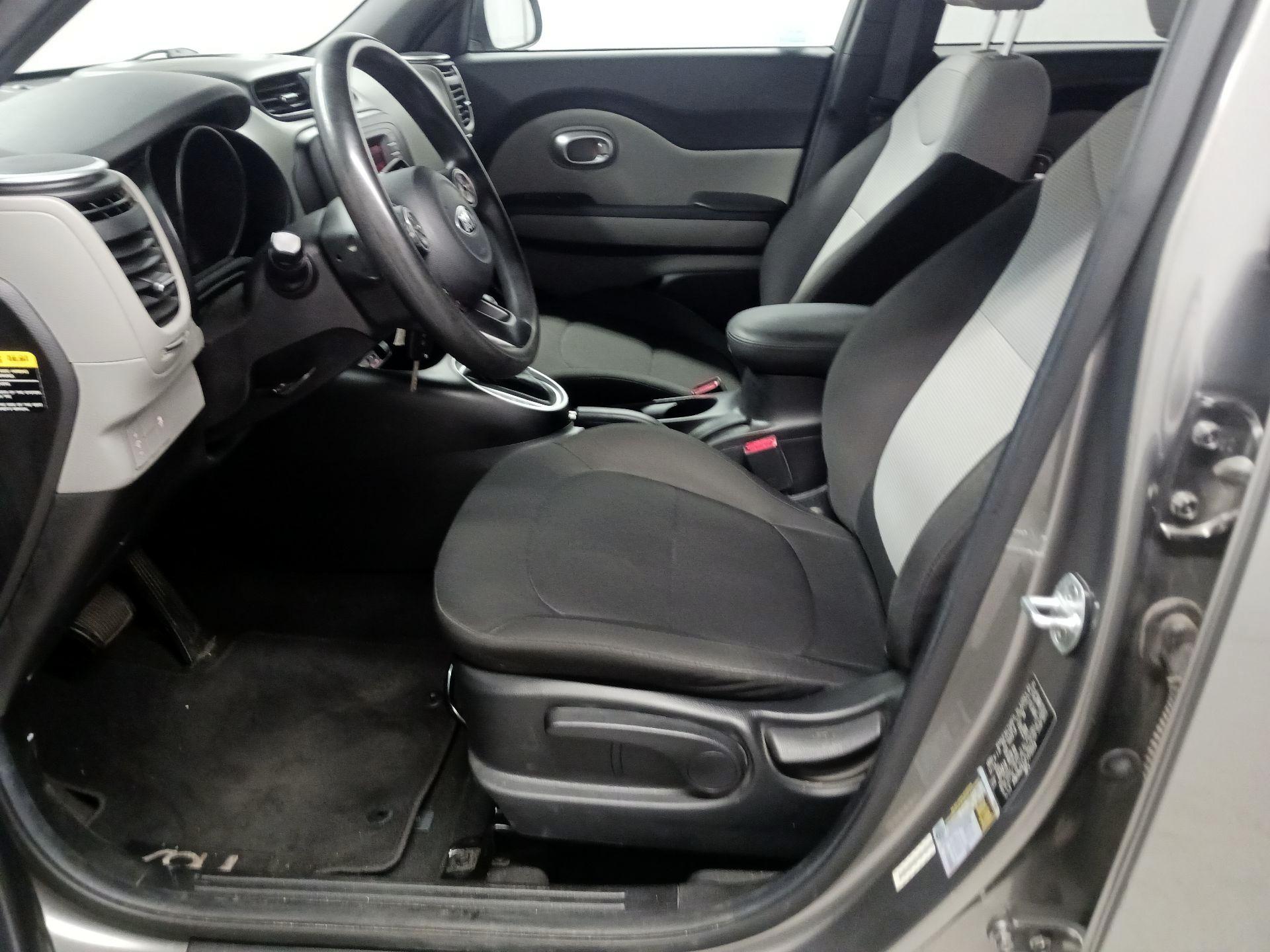 Thumbnail: 2015 Kia Soul - 11