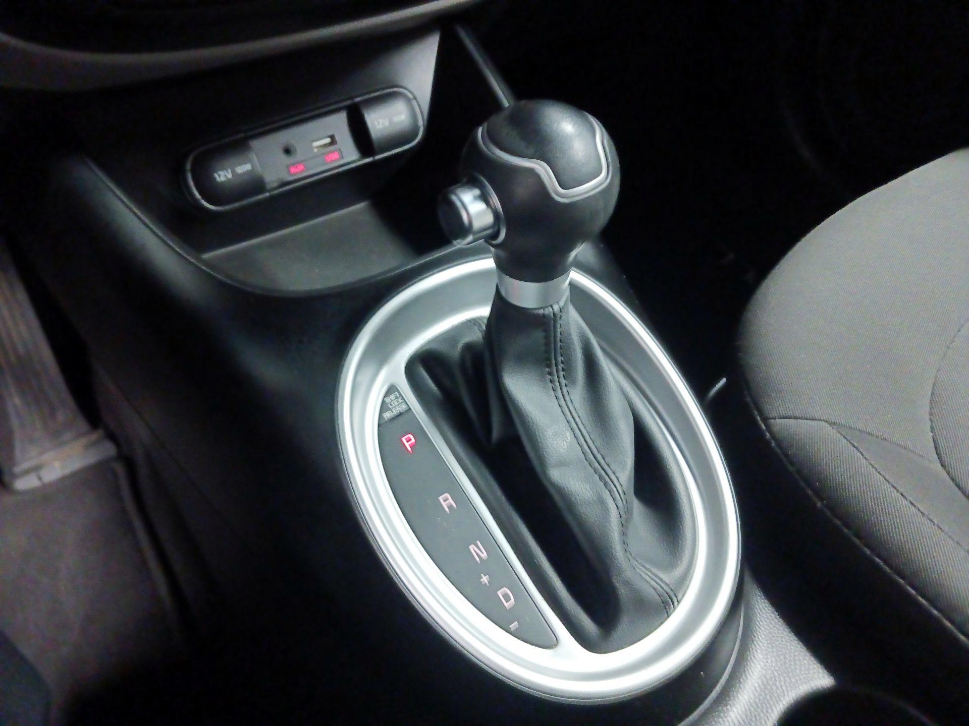 Thumbnail: 2015 Kia Soul - 15