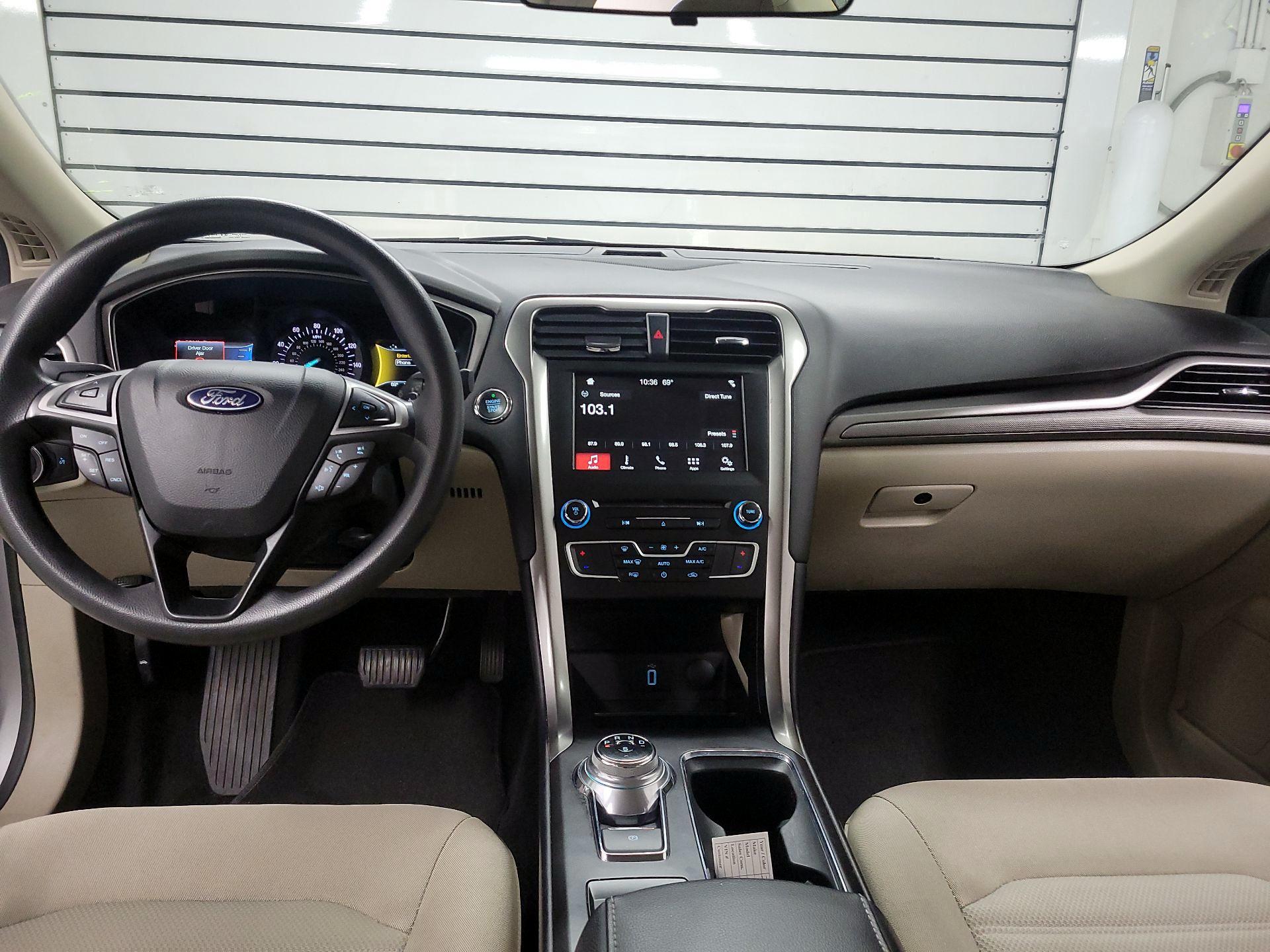 Thumbnail: 2018 Ford Fusion - 9
