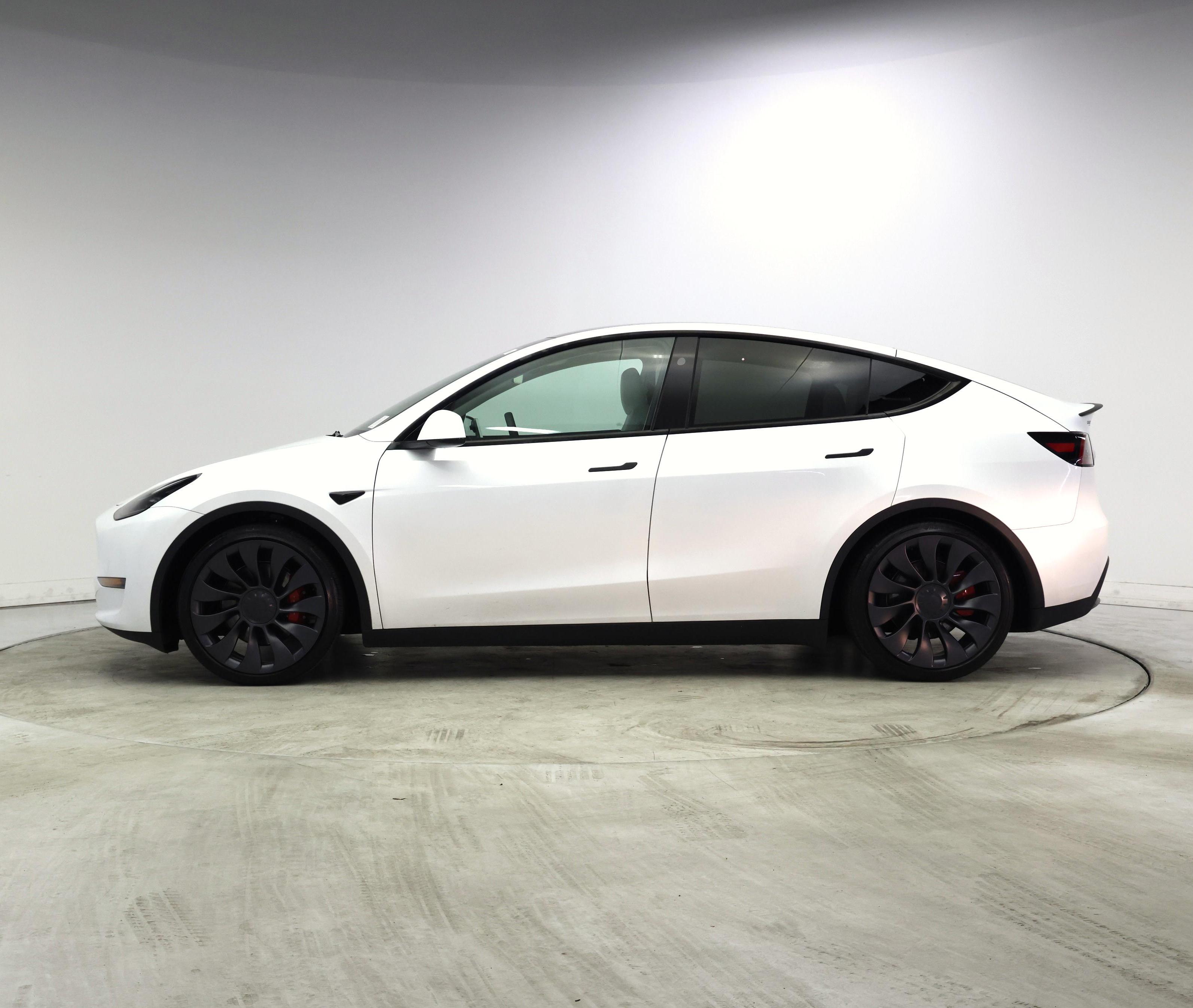 Thumbnail: 2024 Tesla Model Y - 3