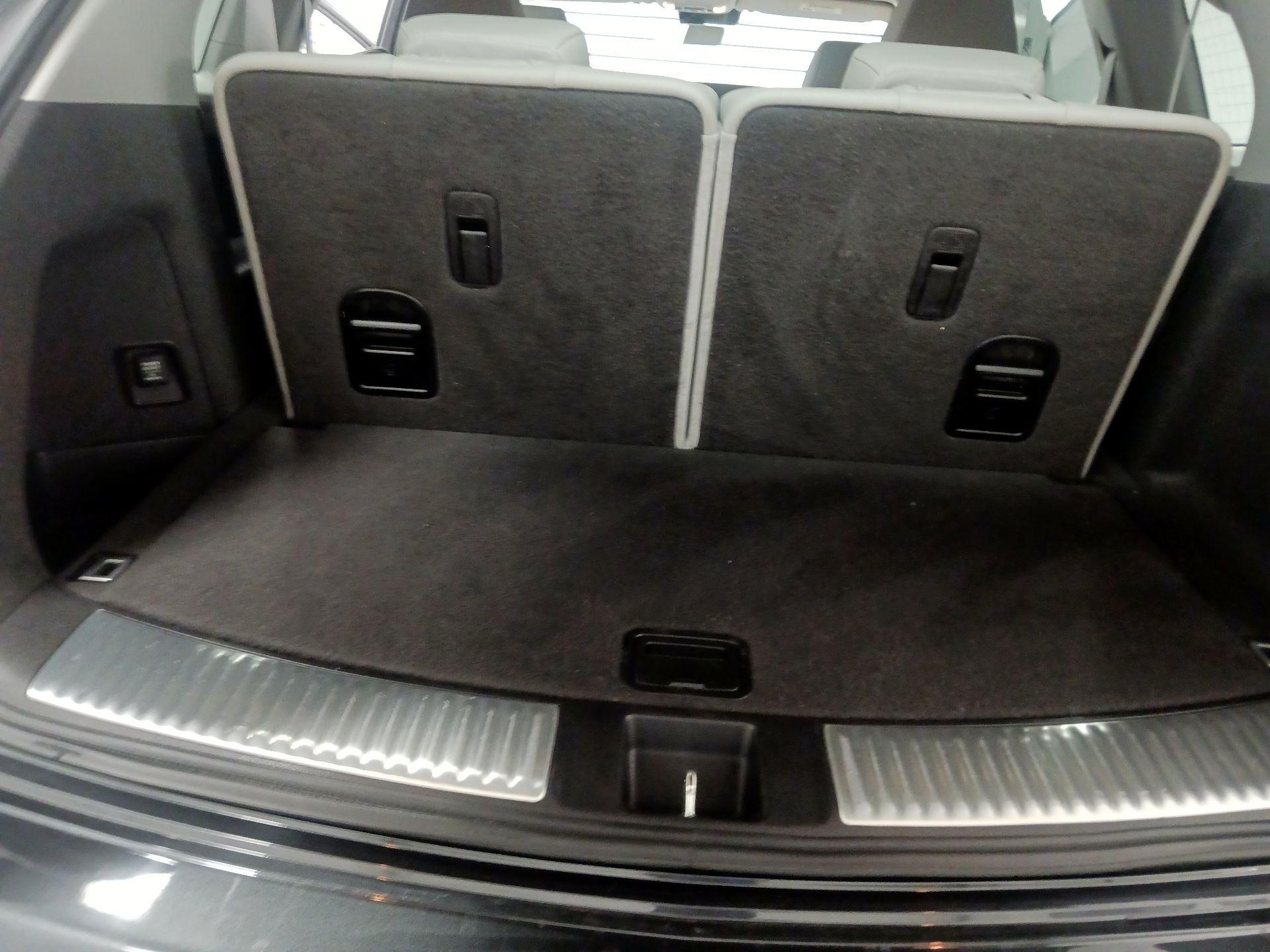 Thumbnail: 2016 Acura MDX - 16