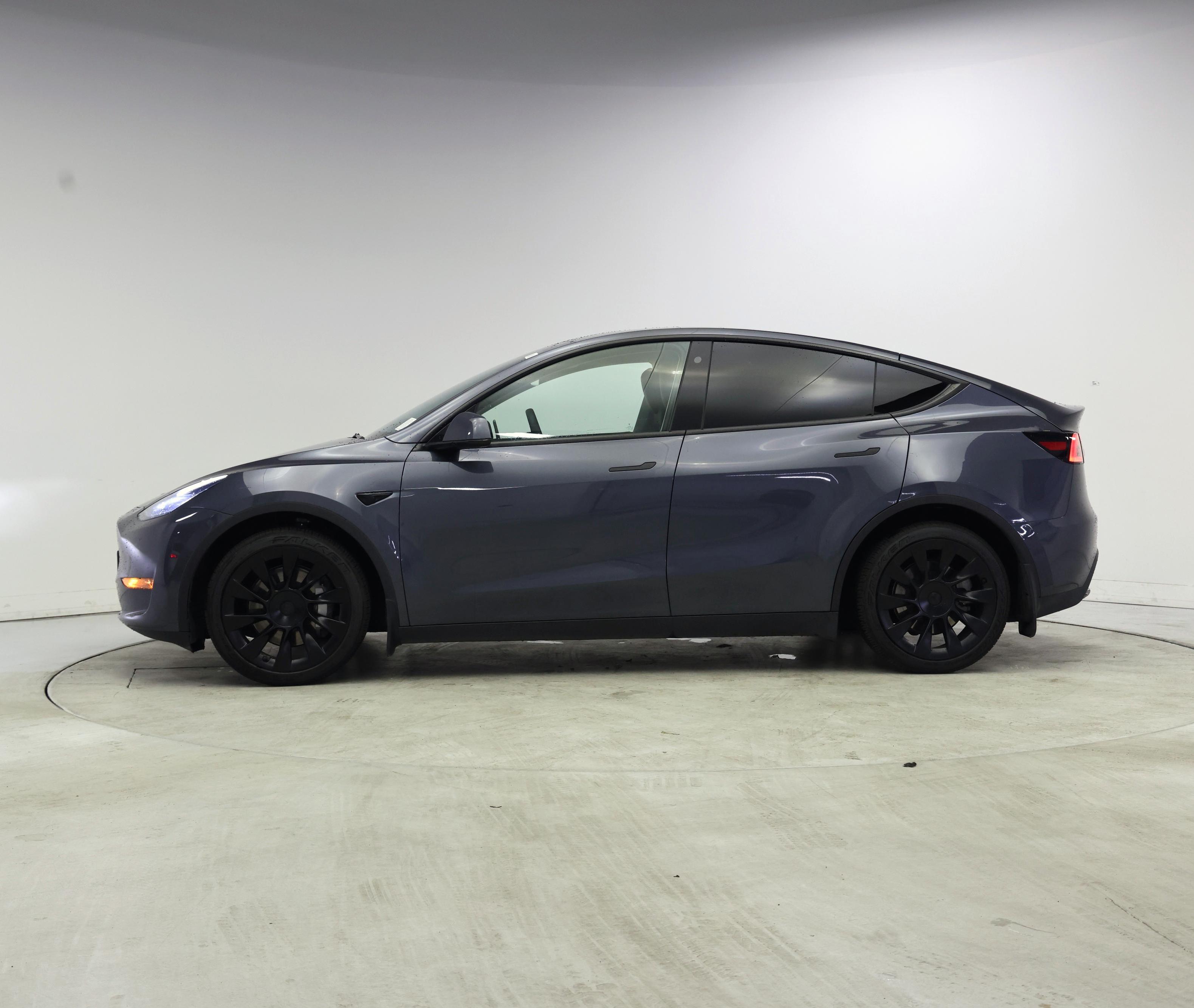 Thumbnail: 2023 Tesla Model Y - 3