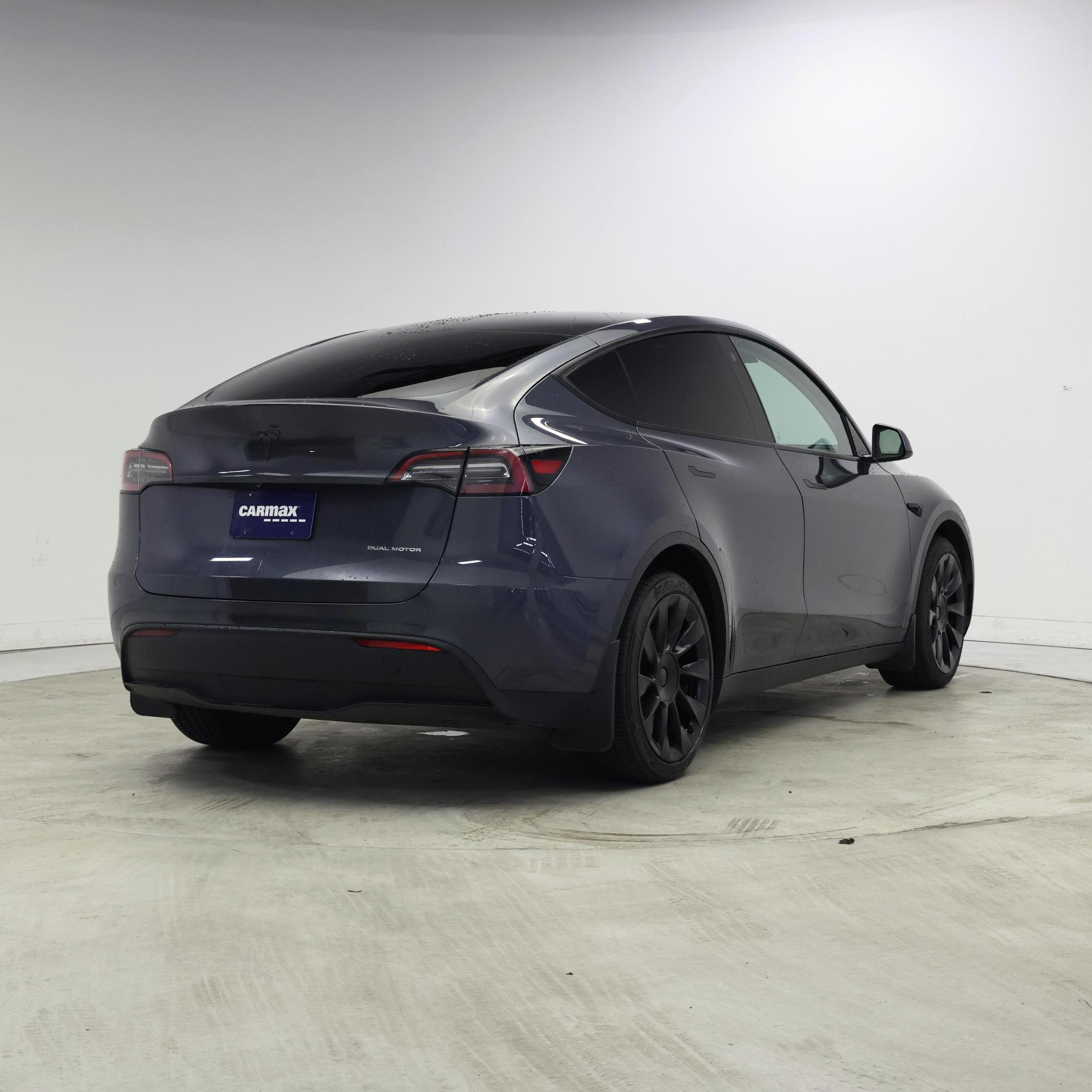 Thumbnail: 2023 Tesla Model Y - 8
