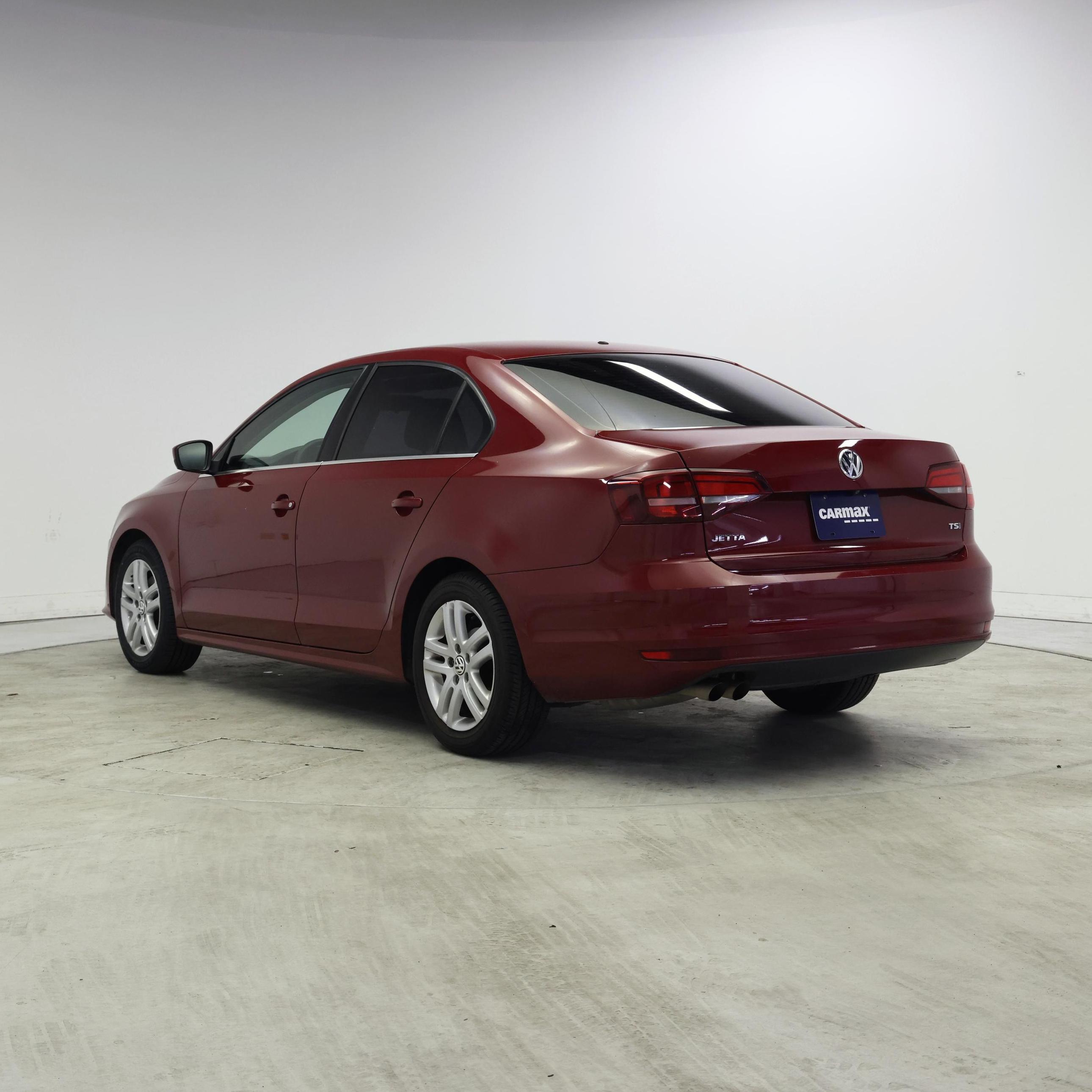 Thumbnail: 2017 Volkswagen Jetta - 2