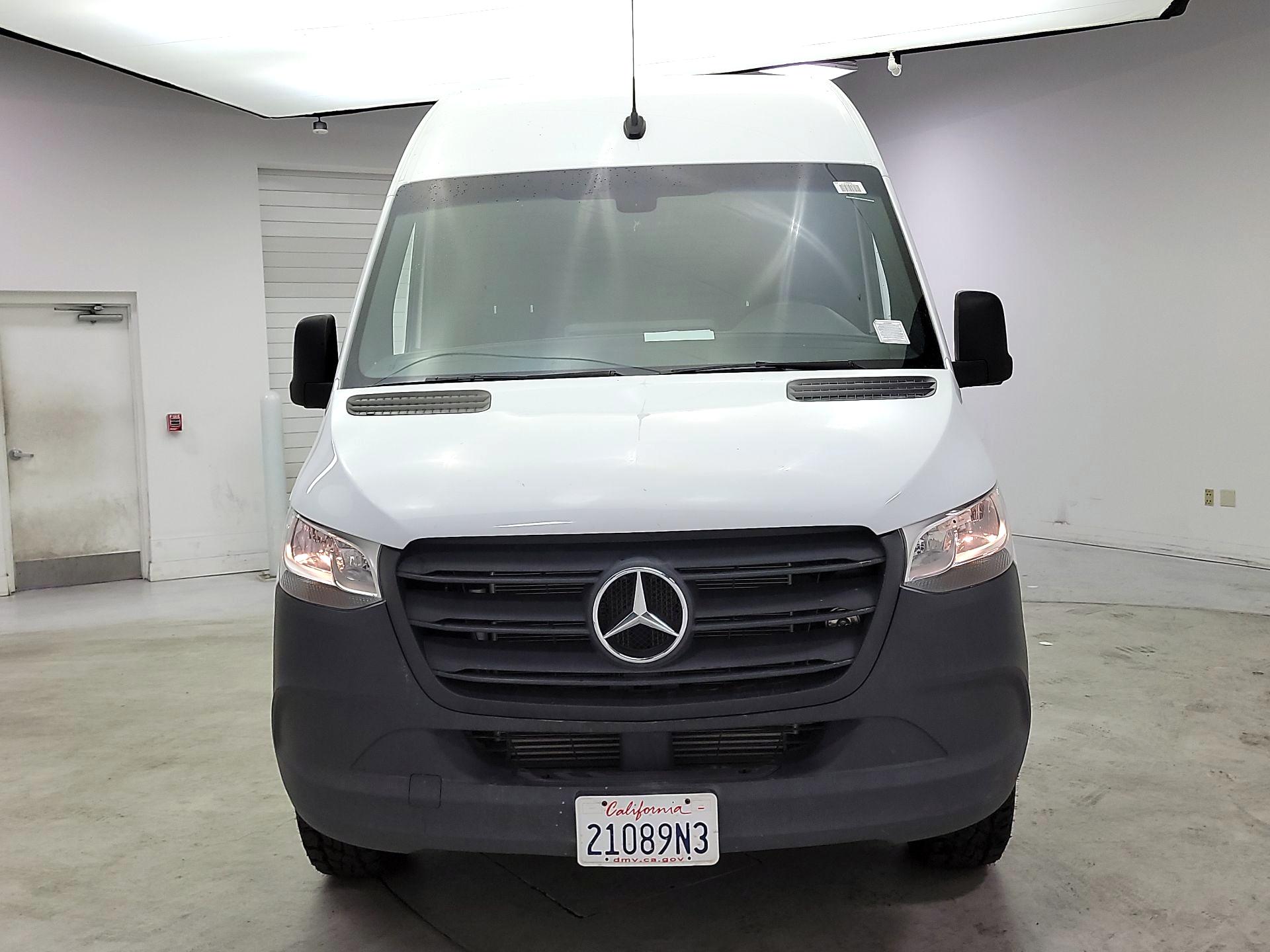 Thumbnail: 2022 Mercedes-Benz Sprinter - 2