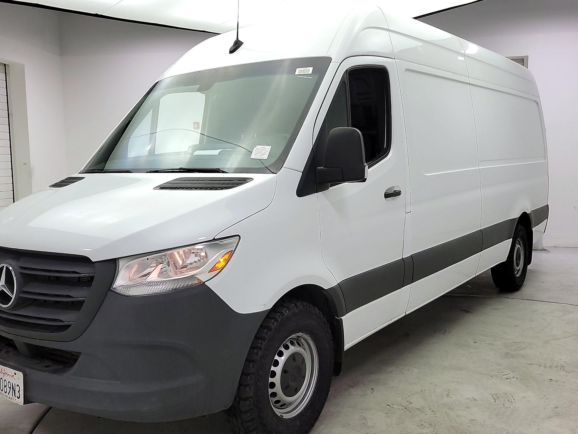 Thumbnail: 2022 Mercedes-Benz Sprinter - 3