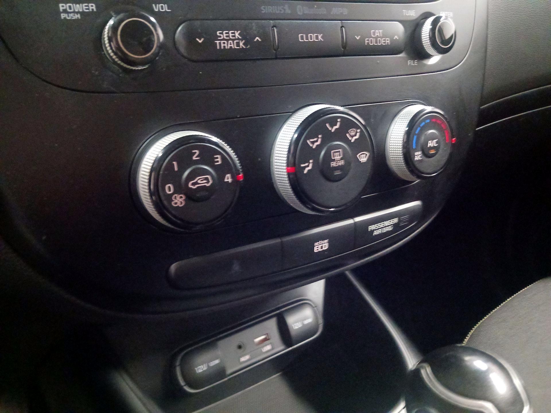 Thumbnail: 2016 Kia Soul - 14