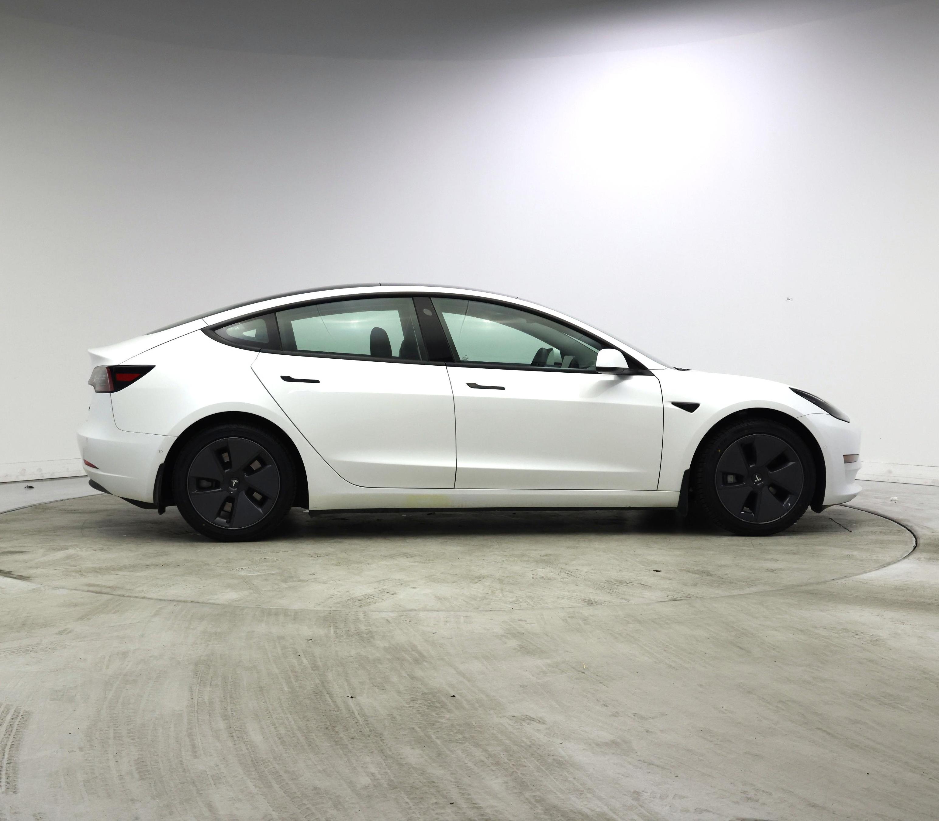 Thumbnail: 2021 Tesla Model 3 - 7
