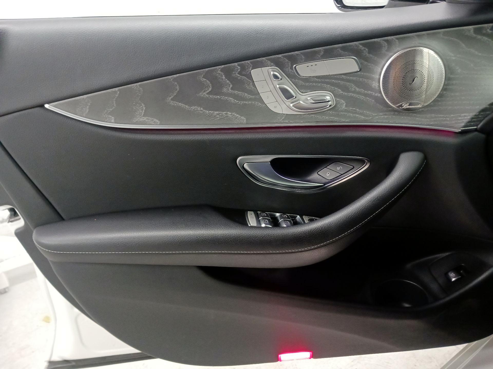 Thumbnail: 2021 Mercedes-Benz E-Class - 12