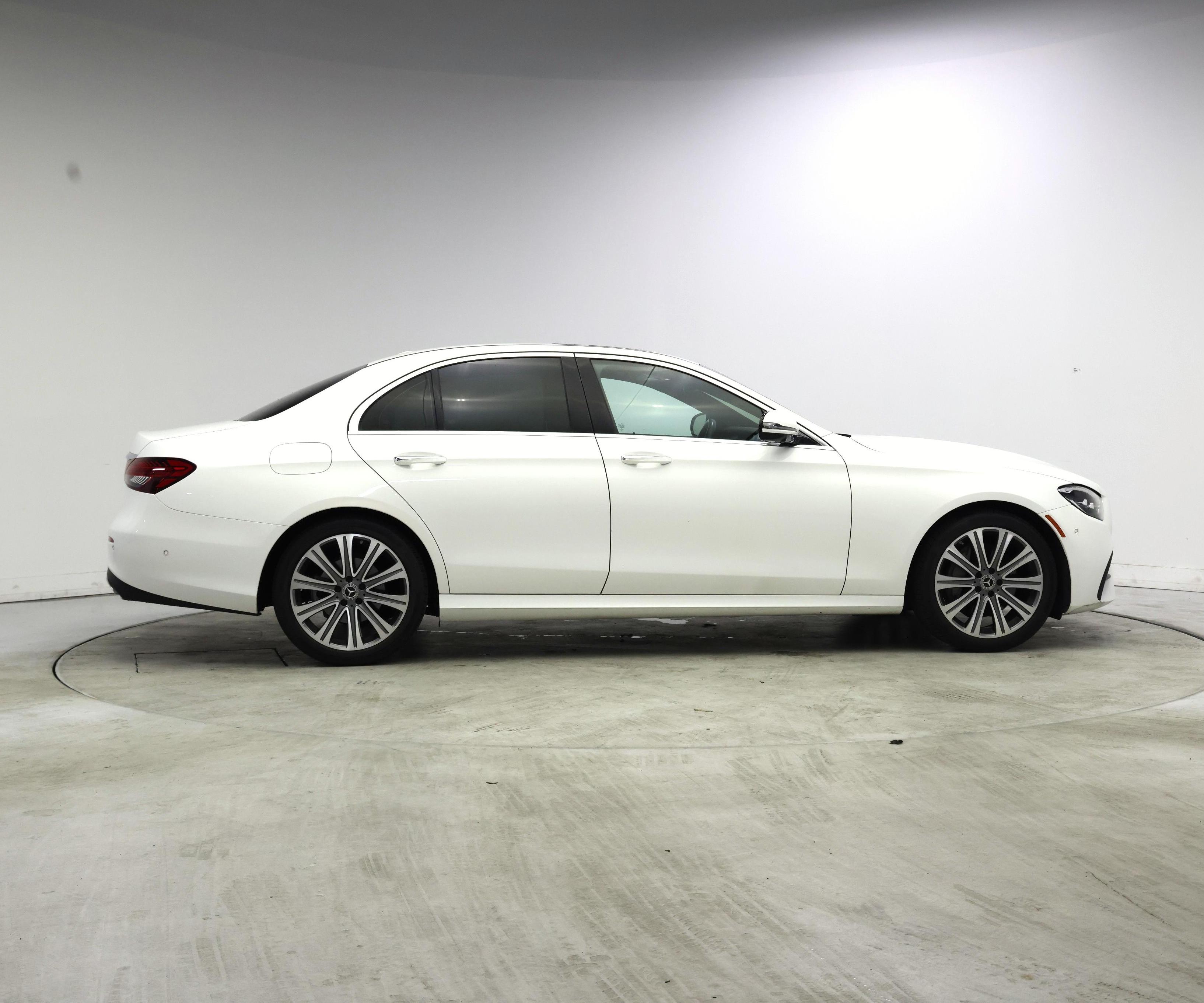 Thumbnail: 2021 Mercedes-Benz E-Class - 7