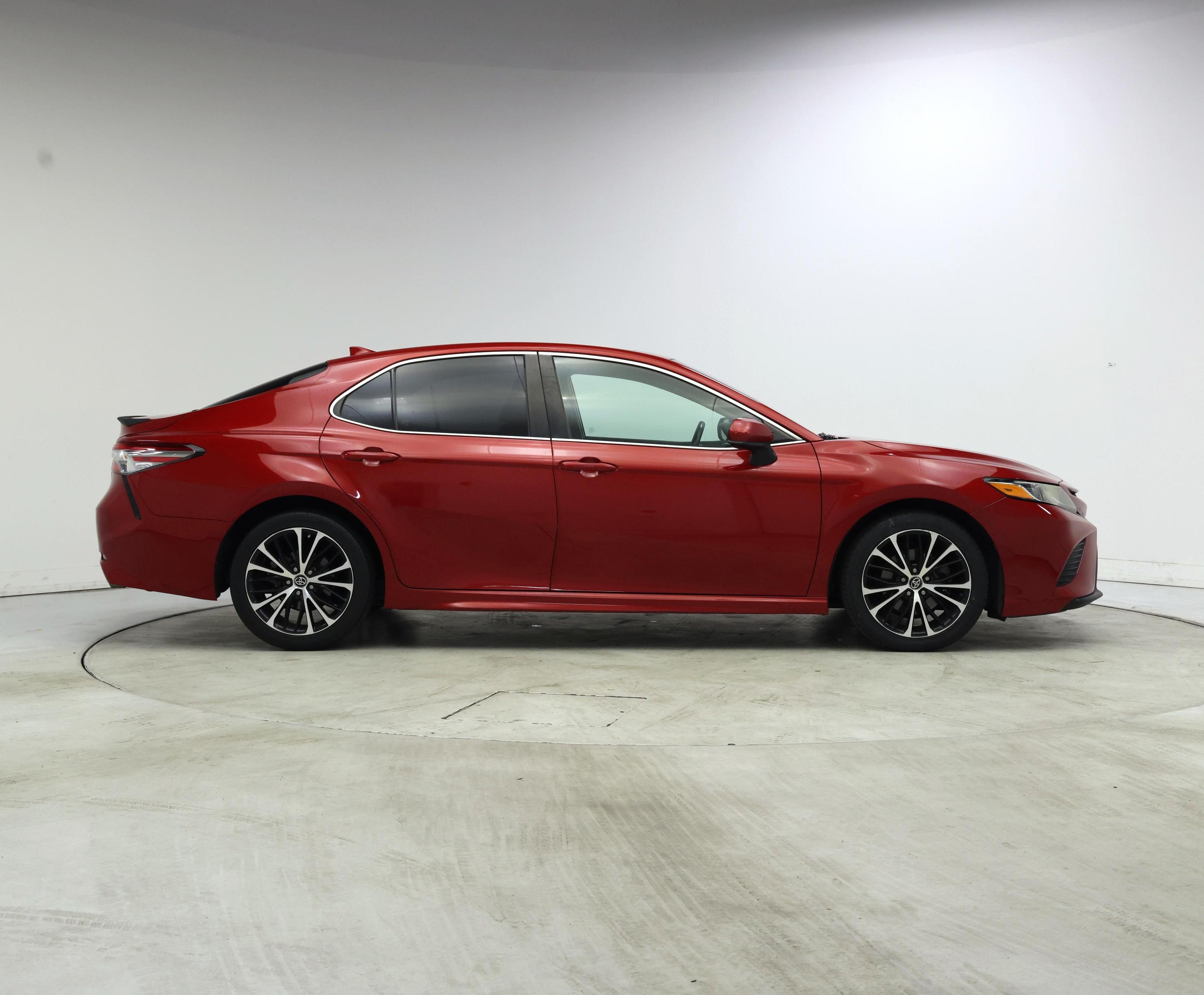 Thumbnail: 2019 Toyota Camry - 7