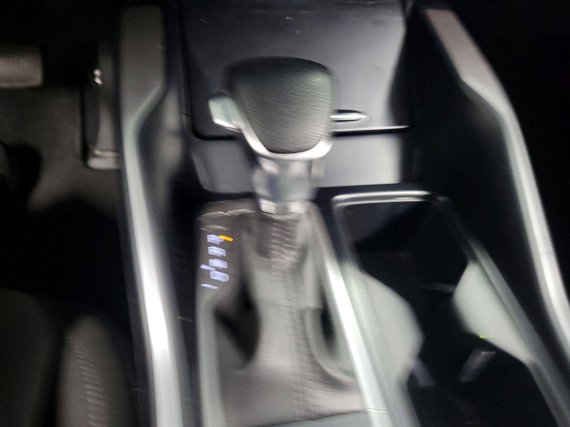 Thumbnail: 2022 Kia Sorento - 16