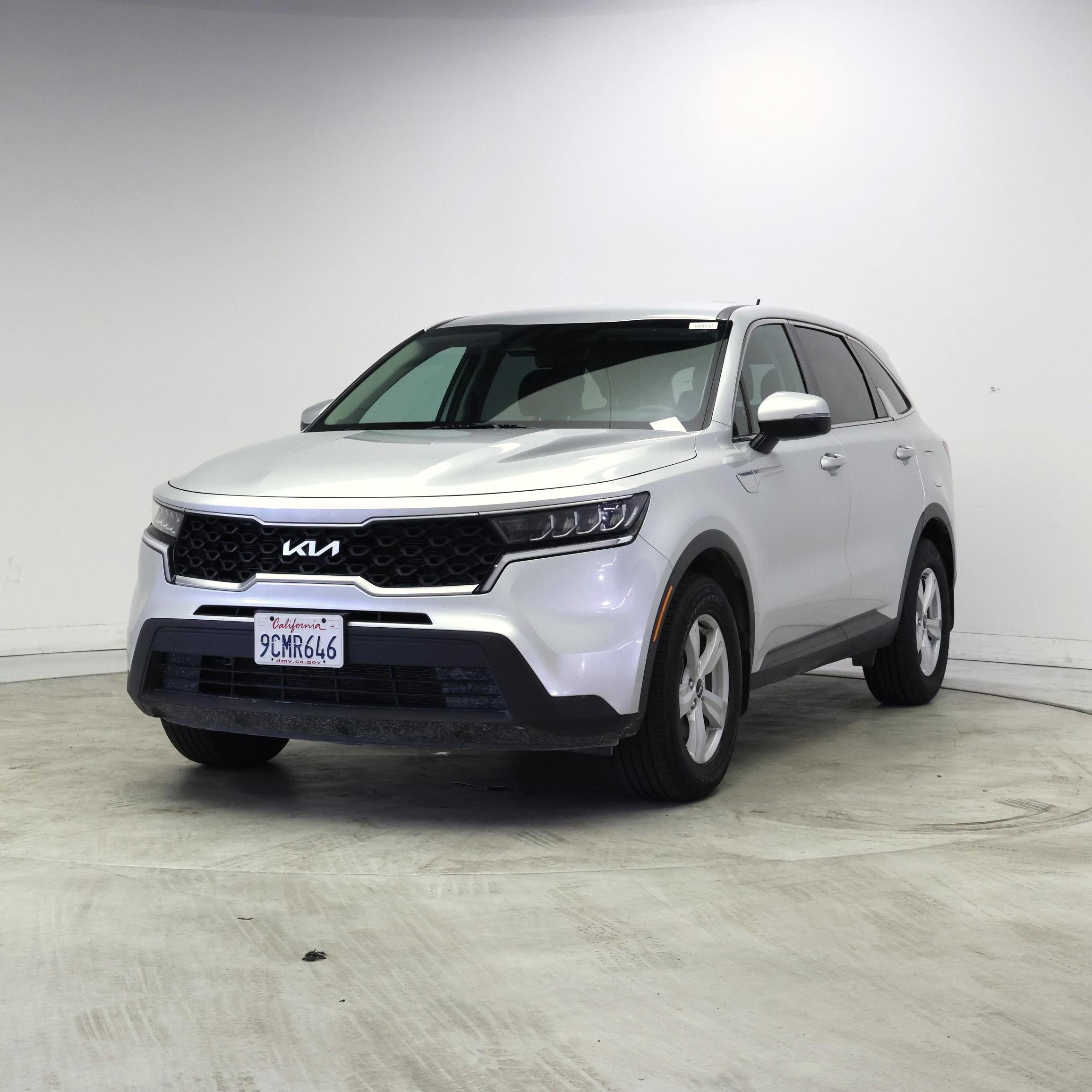 Thumbnail: 2022 Kia Sorento - 4