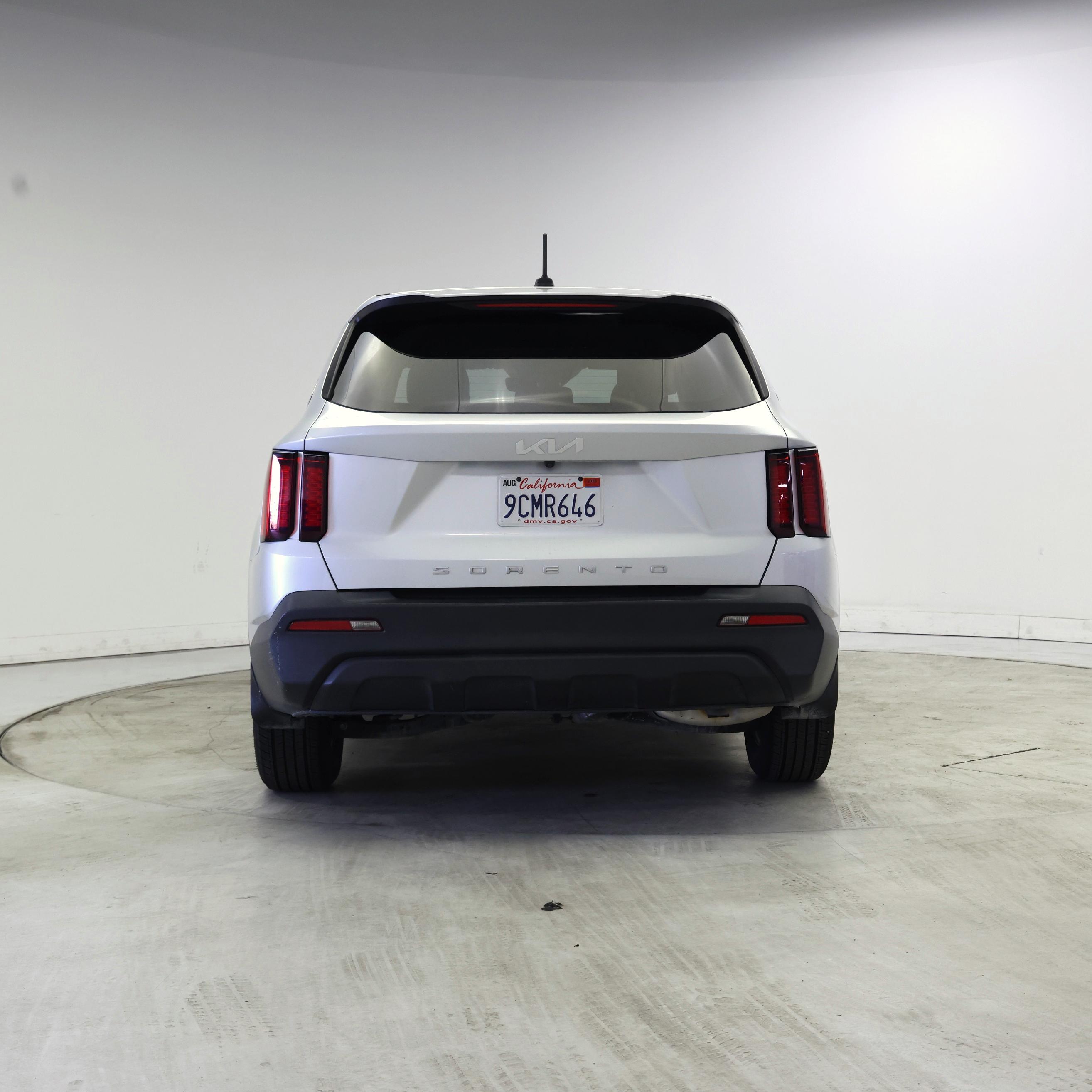 Thumbnail: 2022 Kia Sorento - 6