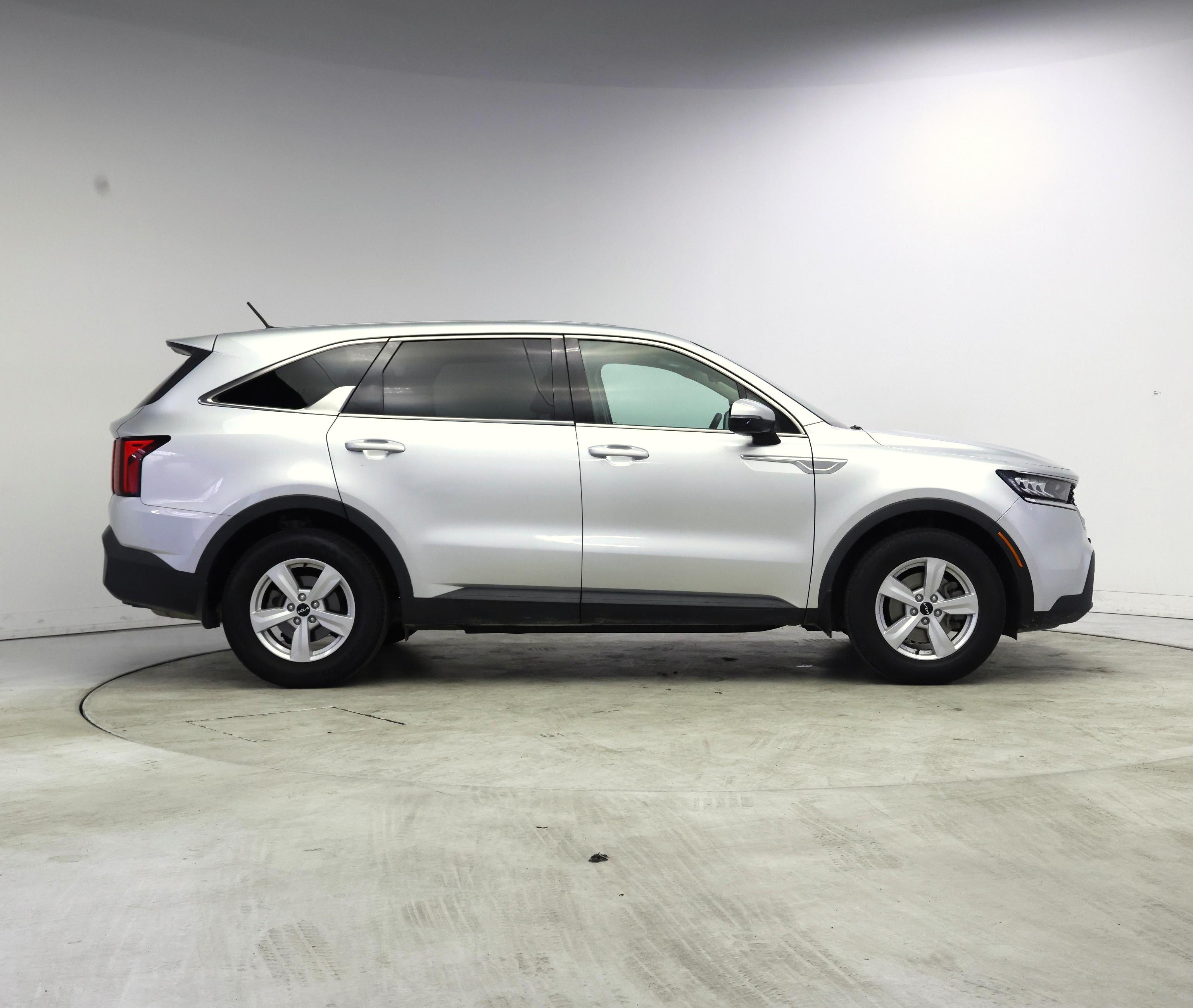 Thumbnail: 2022 Kia Sorento - 7